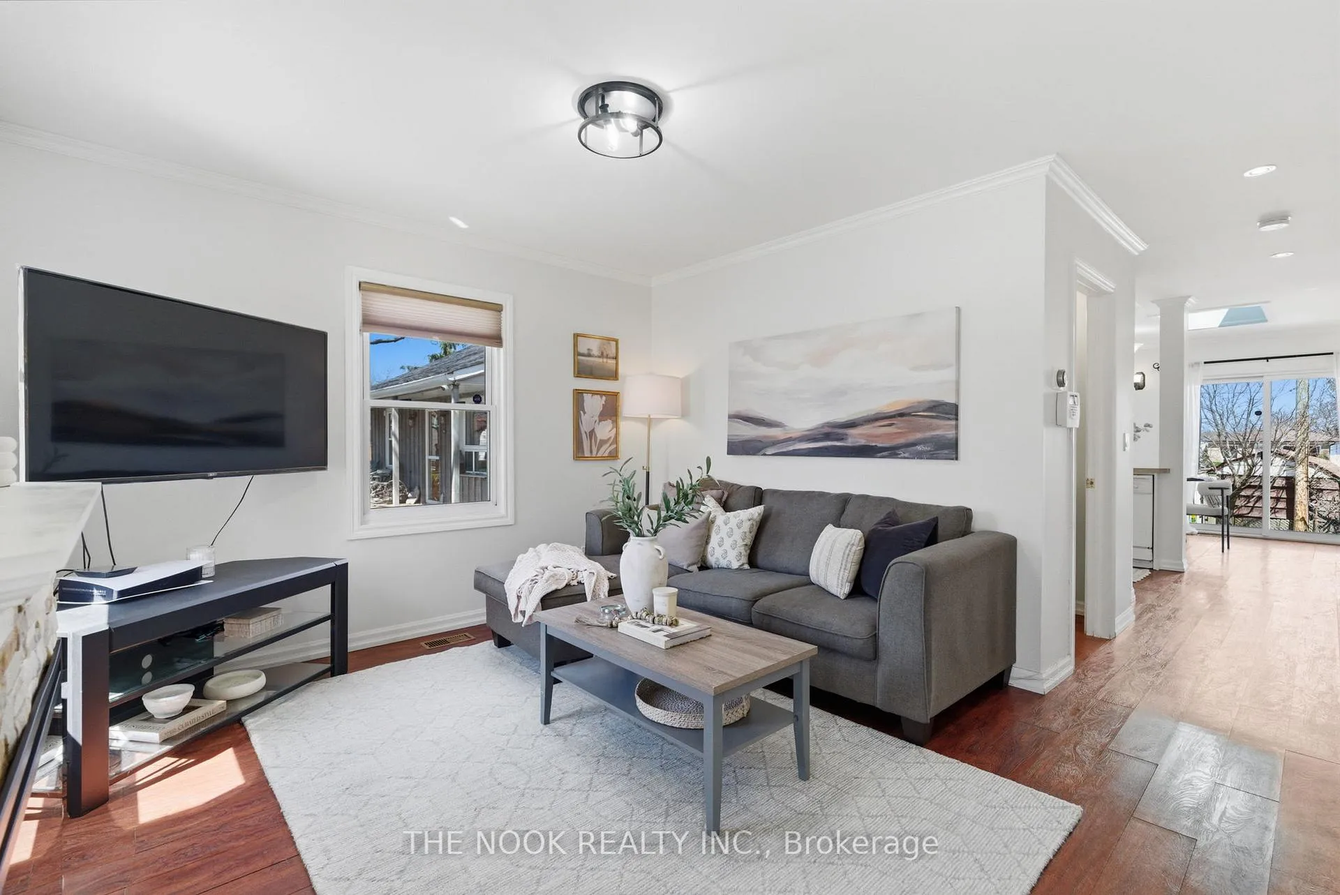 Photo 6 of 24 Birch Crescent, Ajax, Central — HOMEH