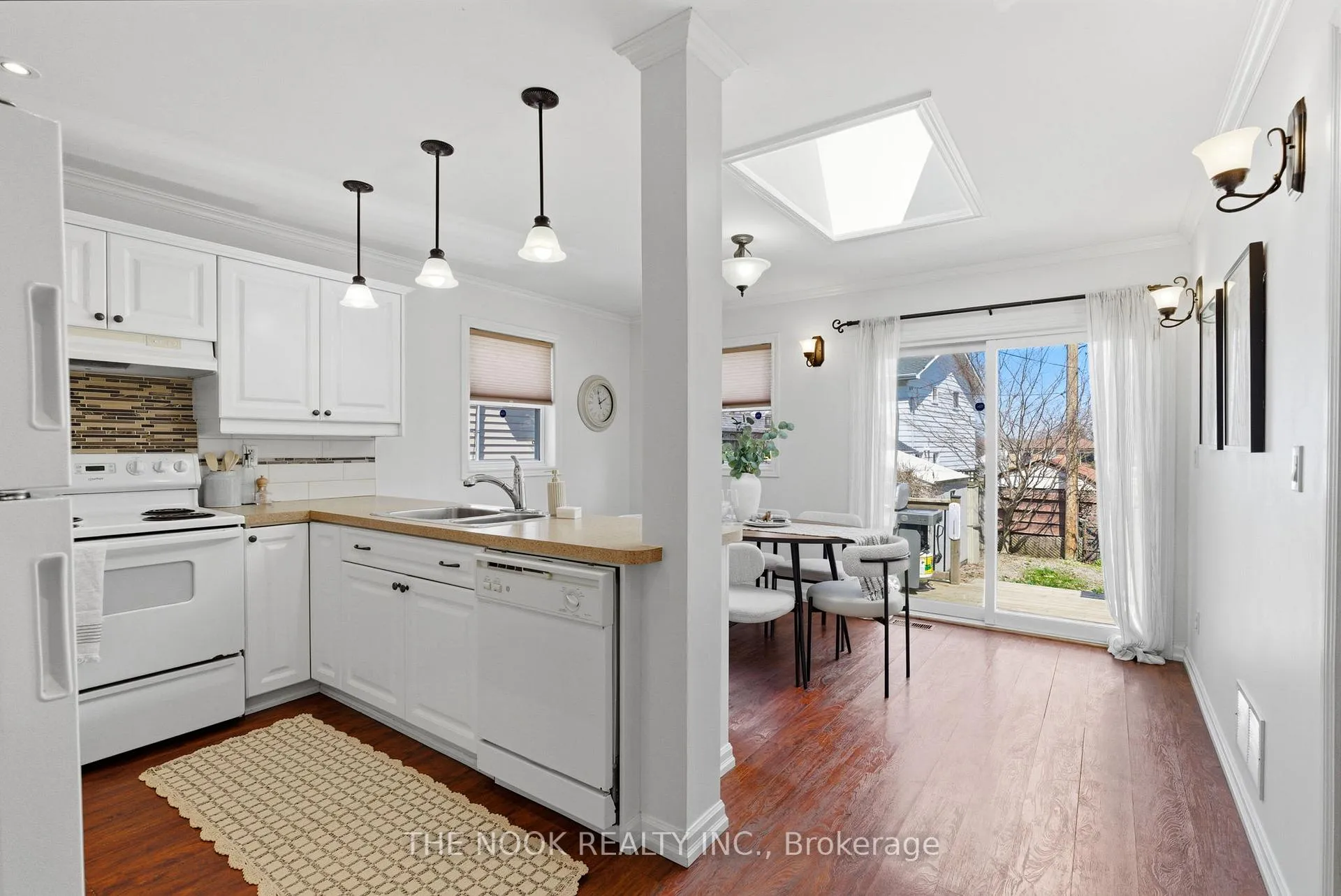 Photo 14 of 24 Birch Crescent, Ajax, Central — HOMEH