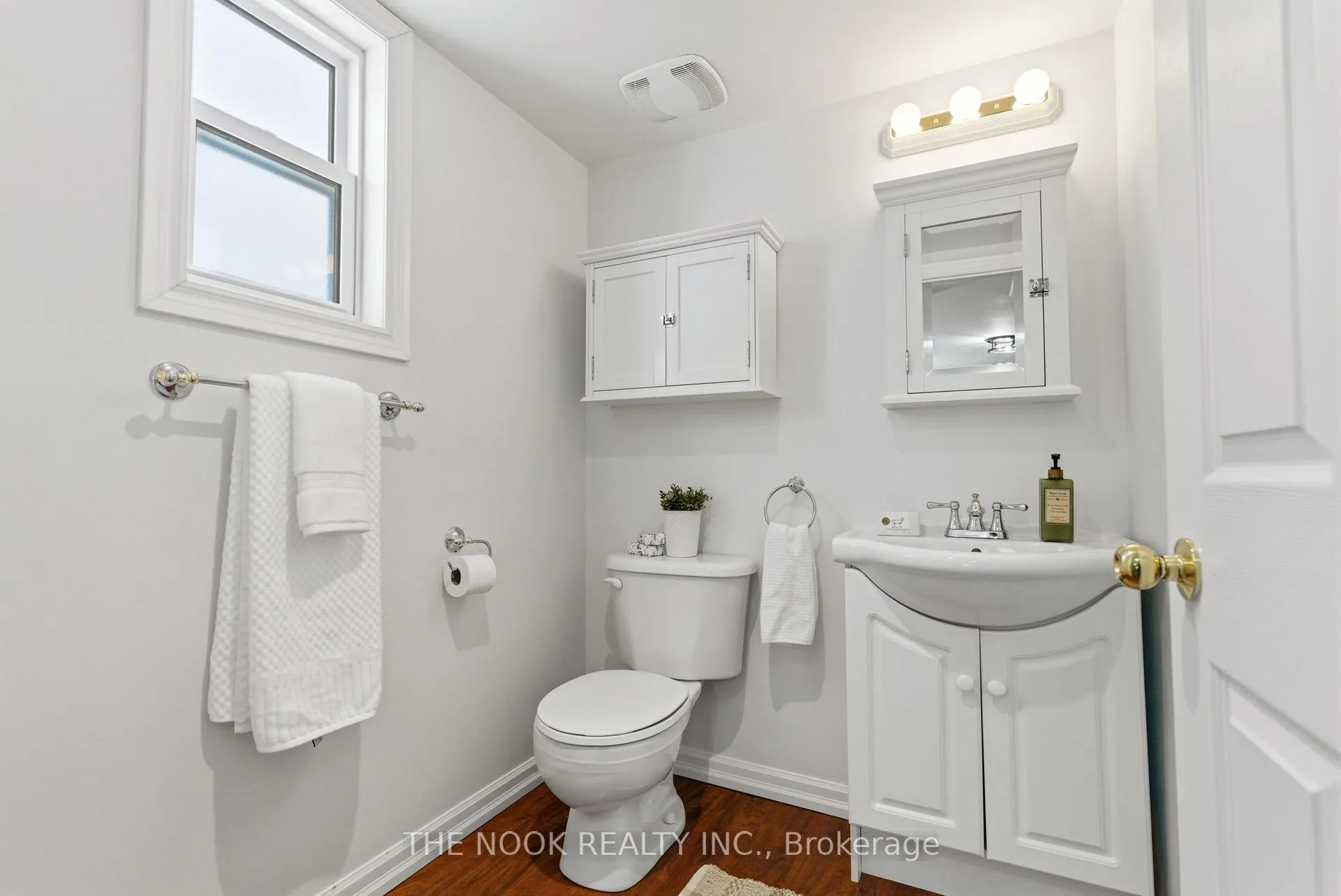 Photo 23 of 24 Birch Crescent, Ajax, Central — HOMEH