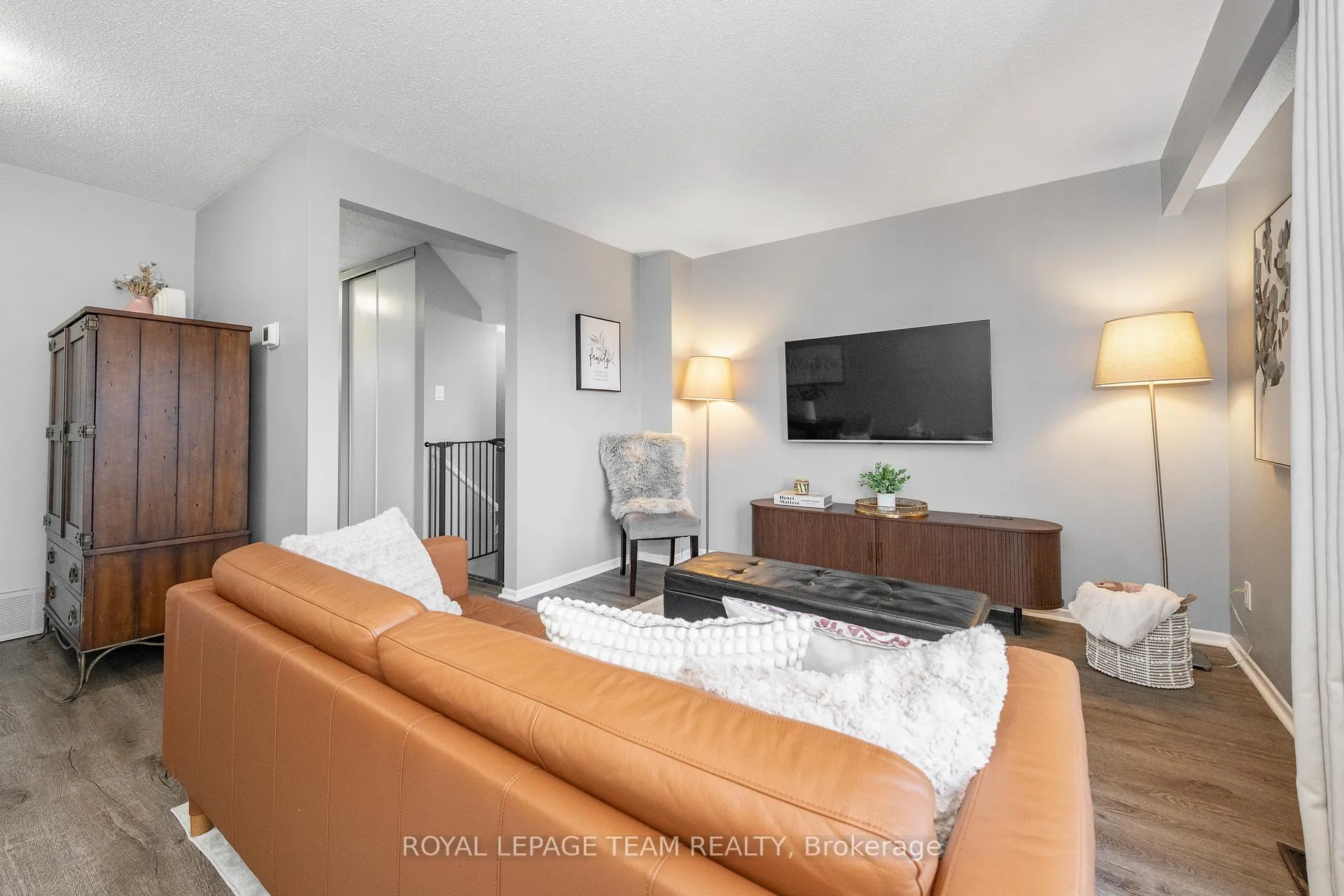 Photo 8 of Unit A, 420 Moodie Drive, Ottawa, Westcliffe Estates — HOMEH