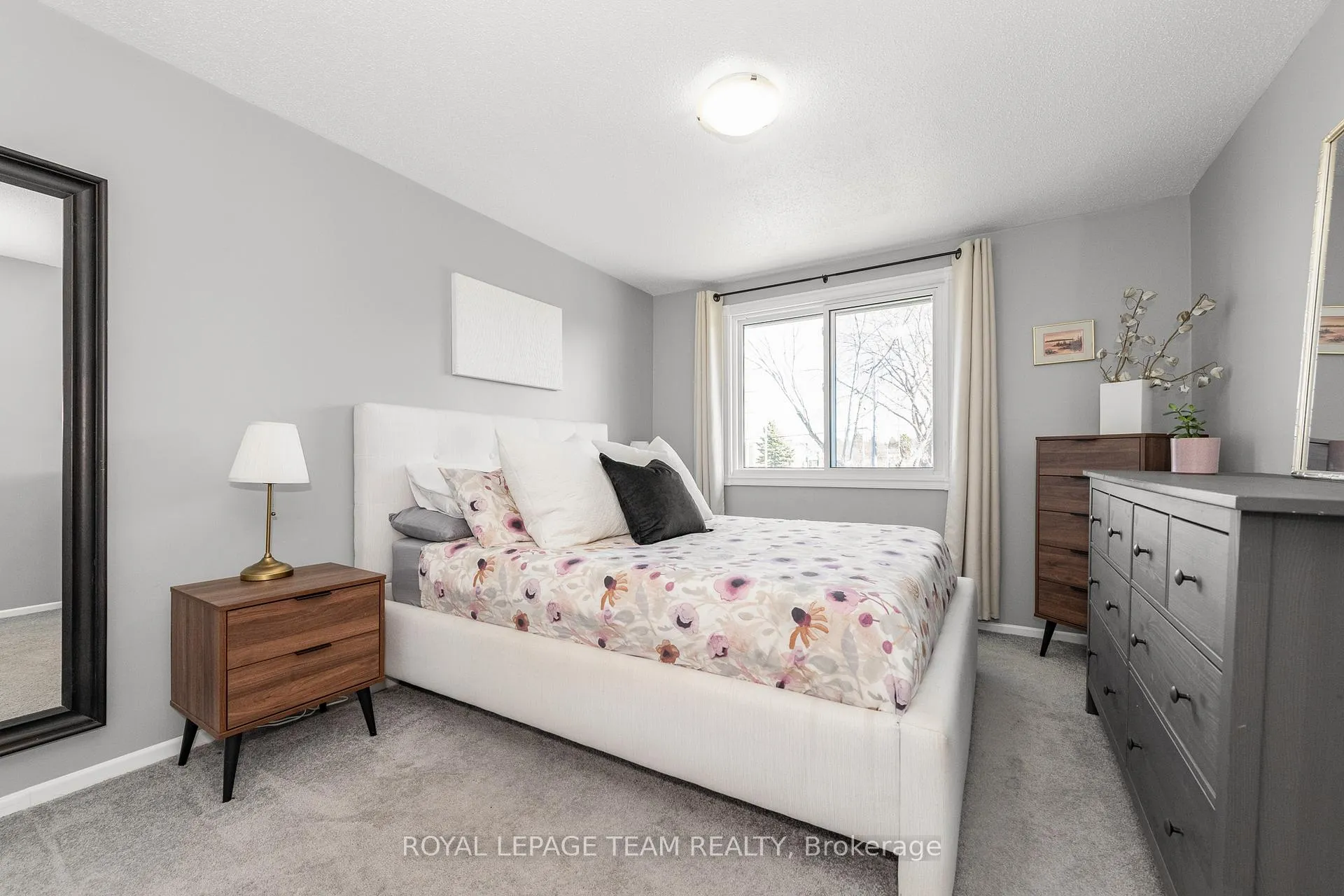 Photo 10 of Unit A, 420 Moodie Drive, Ottawa, Westcliffe Estates — HOMEH