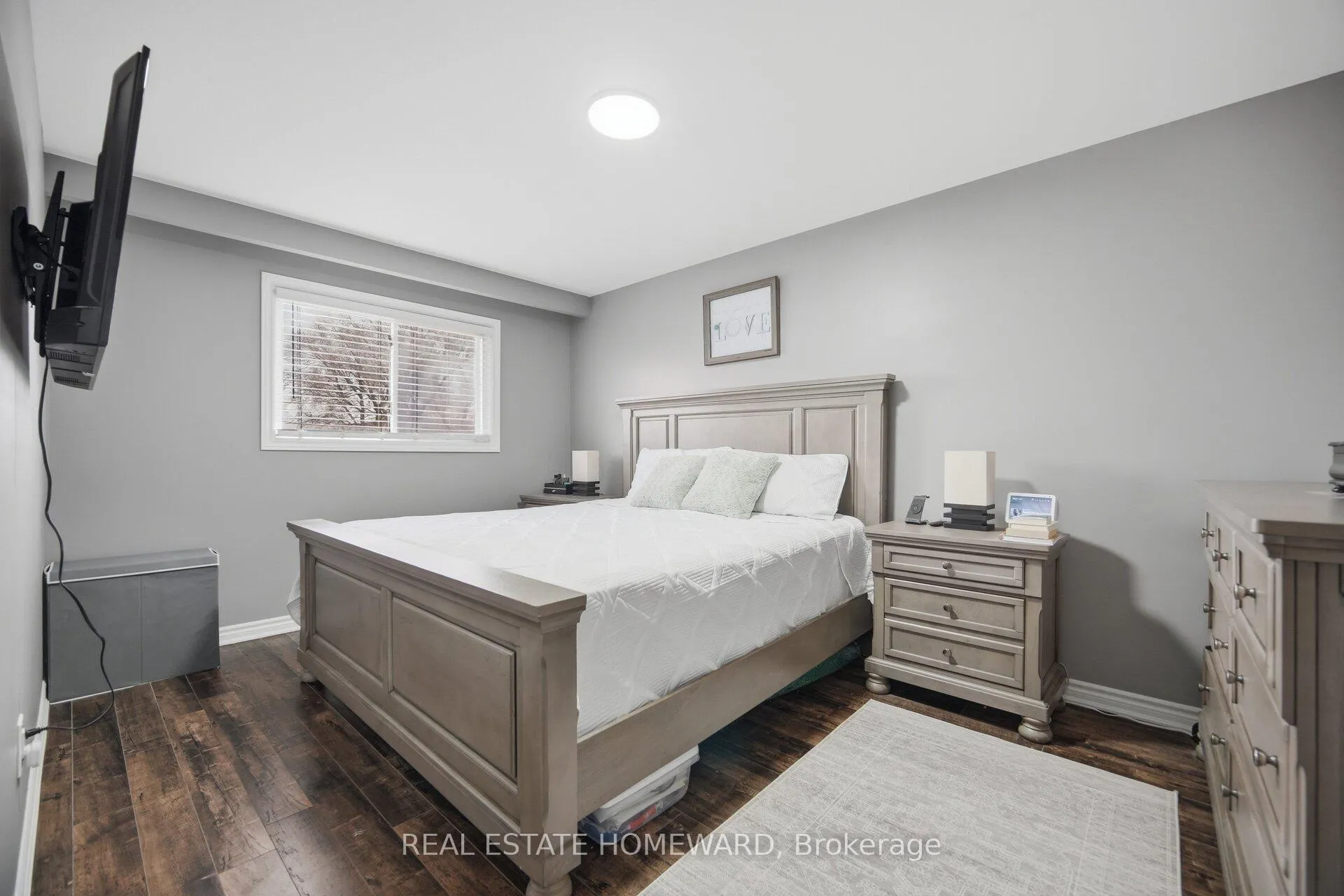Photo 8 of 309 Royal Salisbury Way, Brampton, Madoc — HOMEH