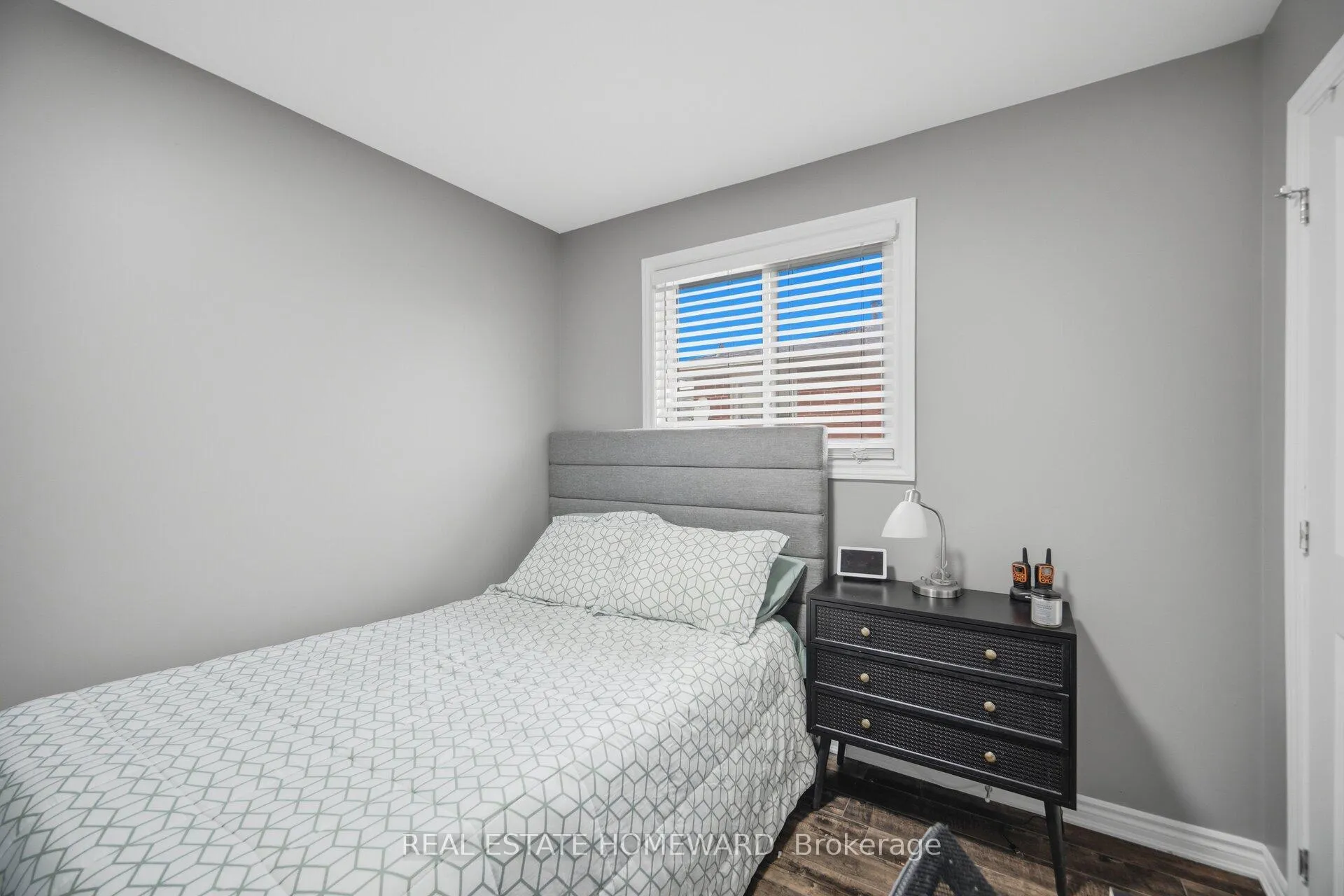 Photo 10 of 309 Royal Salisbury Way, Brampton, Madoc — HOMEH