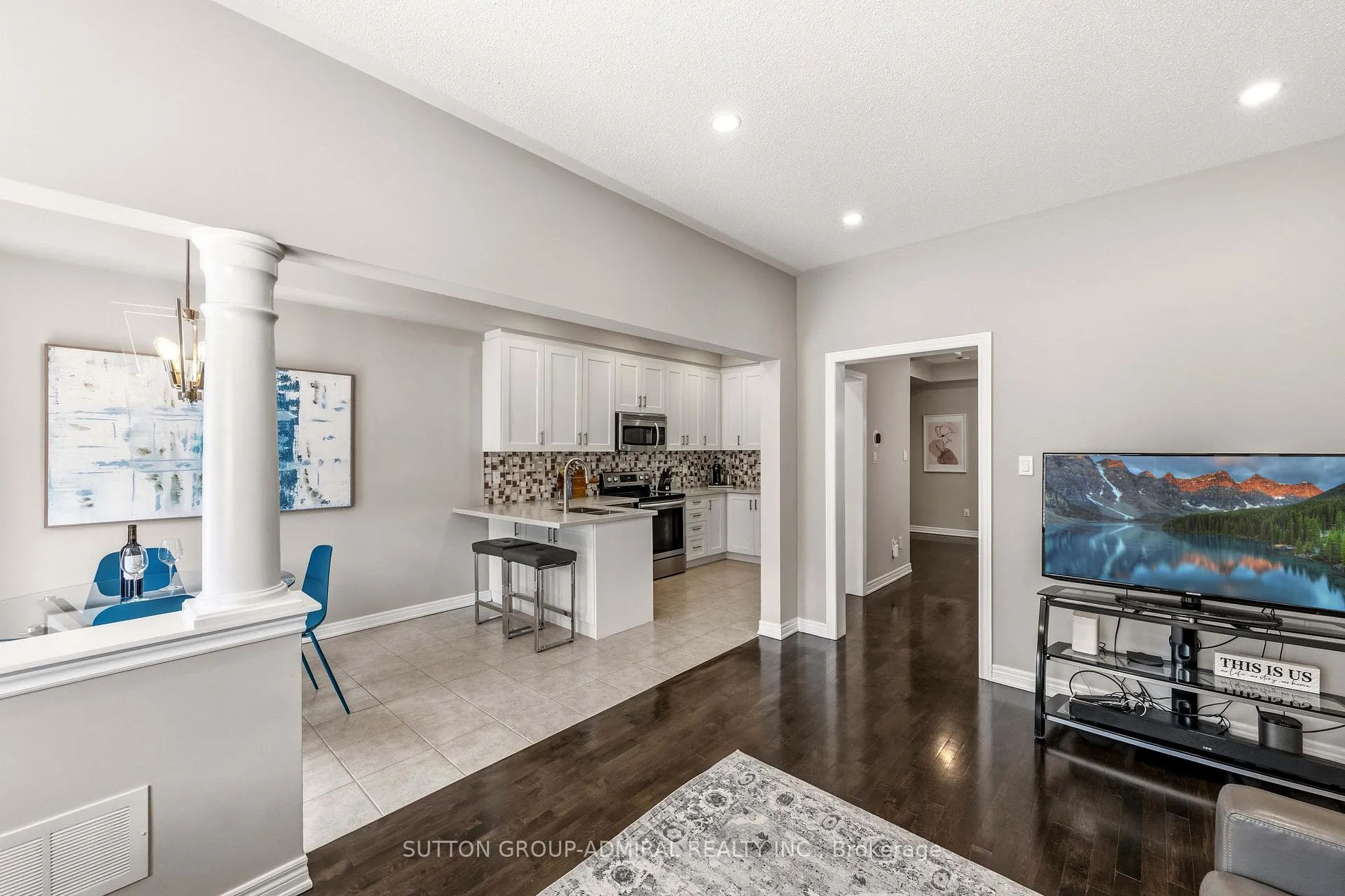 Photo 11 of 141 Lauderdale Drive, Vaughan, Patterson — HOMEH