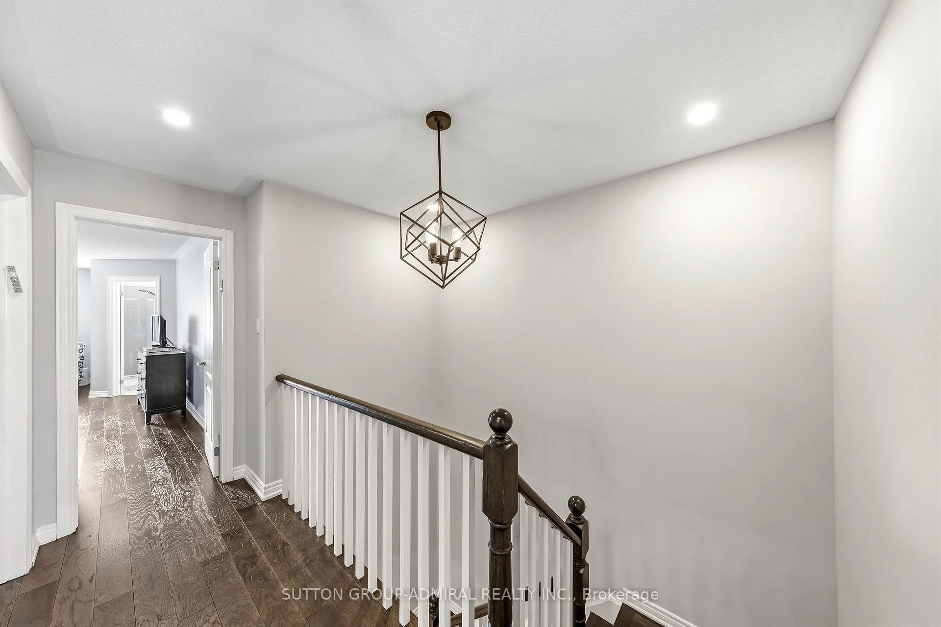 Photo 17 of 141 Lauderdale Drive, Vaughan, Patterson — HOMEH