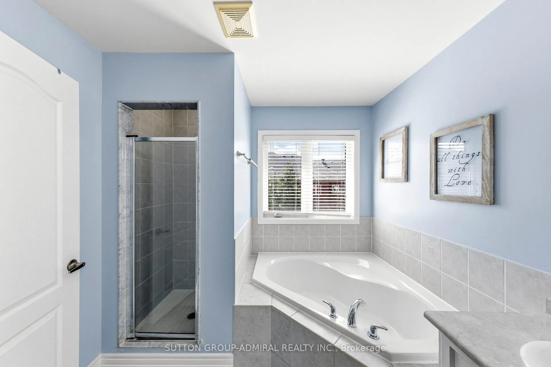 Photo 21 of 141 Lauderdale Drive, Vaughan, Patterson — HOMEH