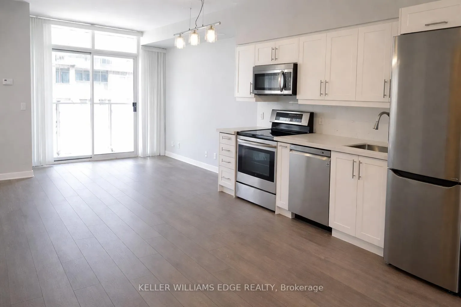 Photo 1 of Unit 1013, 21 Nelson Street, Toronto, Waterfront Communities — HOMEH