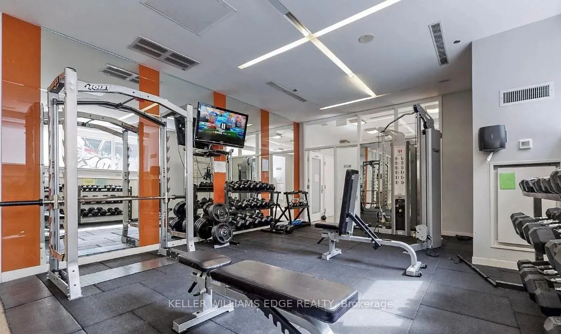 Photo 13 of Unit 1013, 21 Nelson Street, Toronto, Waterfront Communities — HOMEH