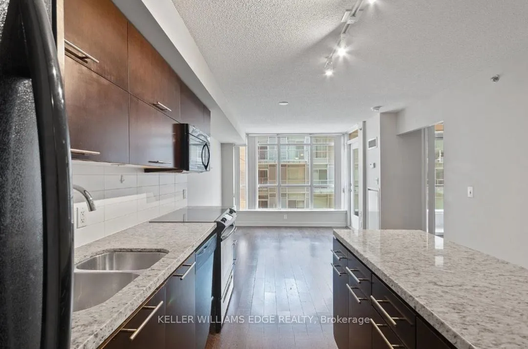 Photo 9 of Unit 414, 21 Nelson Street, Toronto, Waterfront Communities — HOMEH
