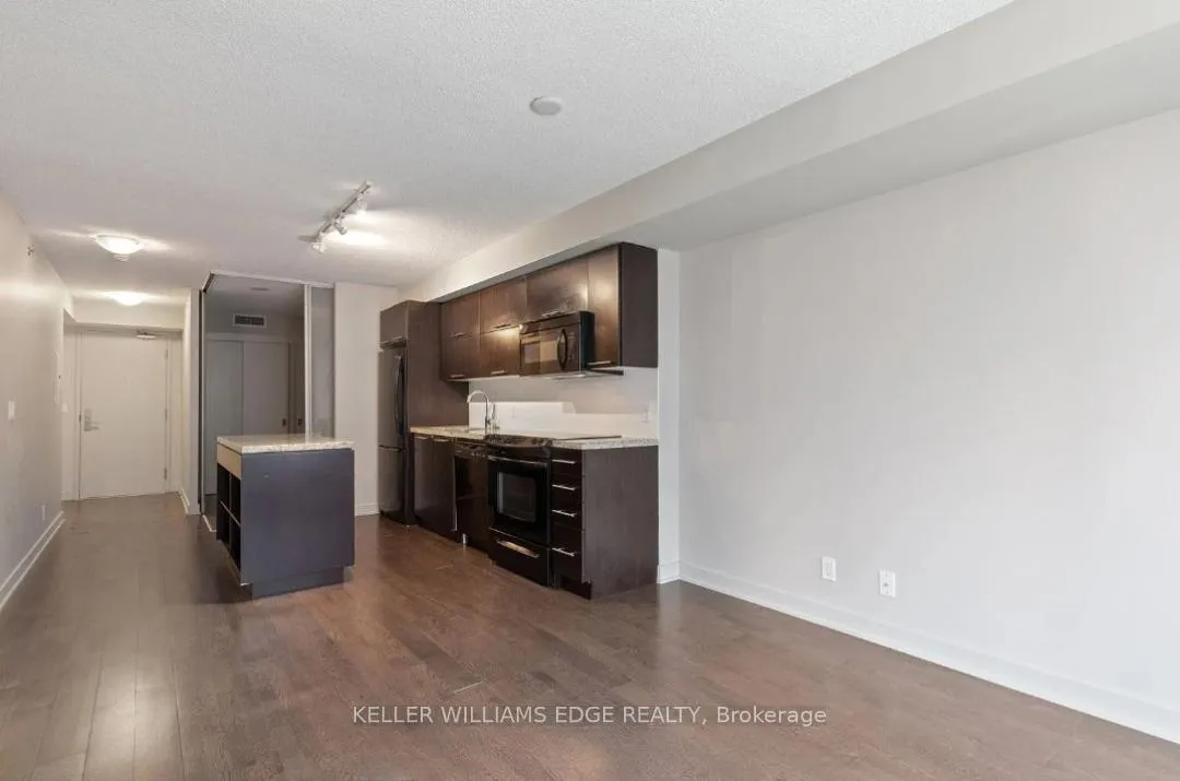Photo 12 of Unit 414, 21 Nelson Street, Toronto, Waterfront Communities — HOMEH