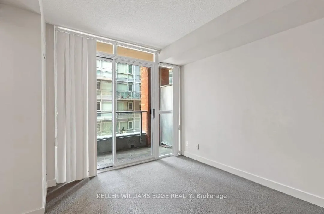 Photo 19 of Unit 414, 21 Nelson Street, Toronto, Waterfront Communities — HOMEH
