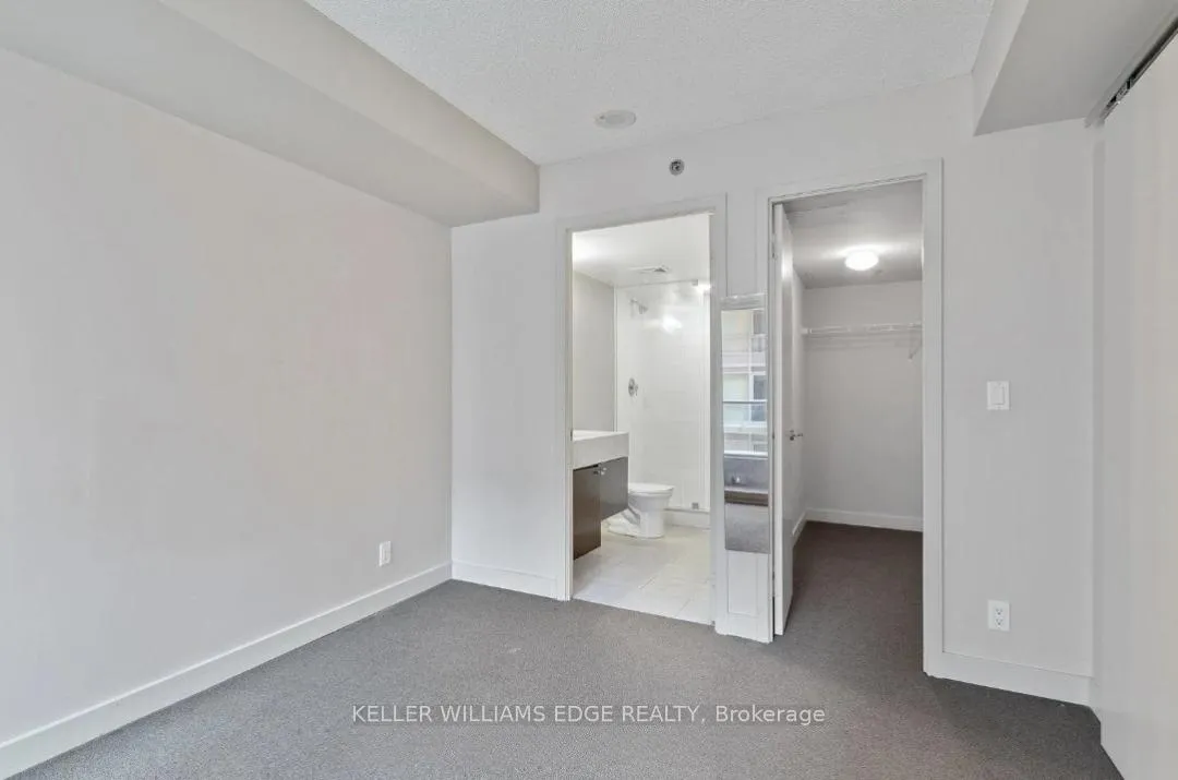 Photo 21 of Unit 414, 21 Nelson Street, Toronto, Waterfront Communities — HOMEH