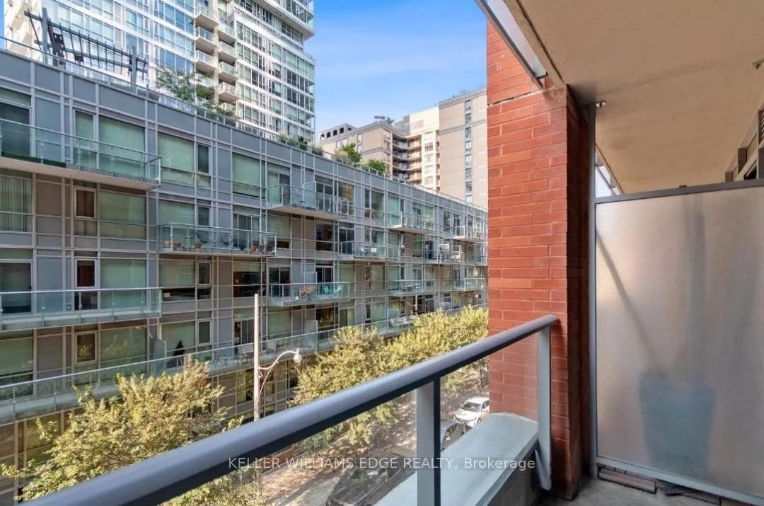 Photo 31 of Unit 414, 21 Nelson Street, Toronto, Waterfront Communities — HOMEH