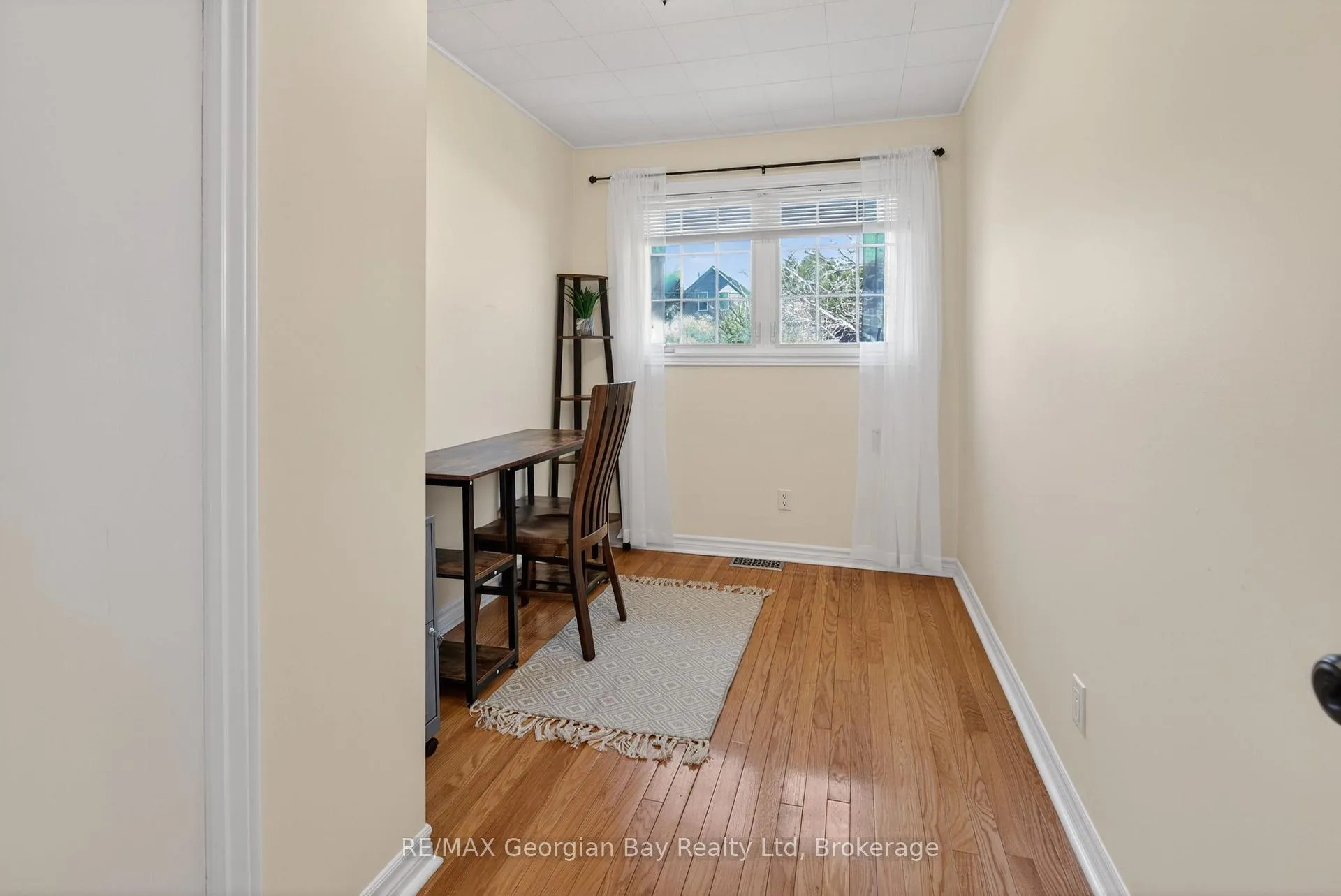 Photo 12 of 919 Eighth Avenue, Tay, Port McNicoll — HOMEH