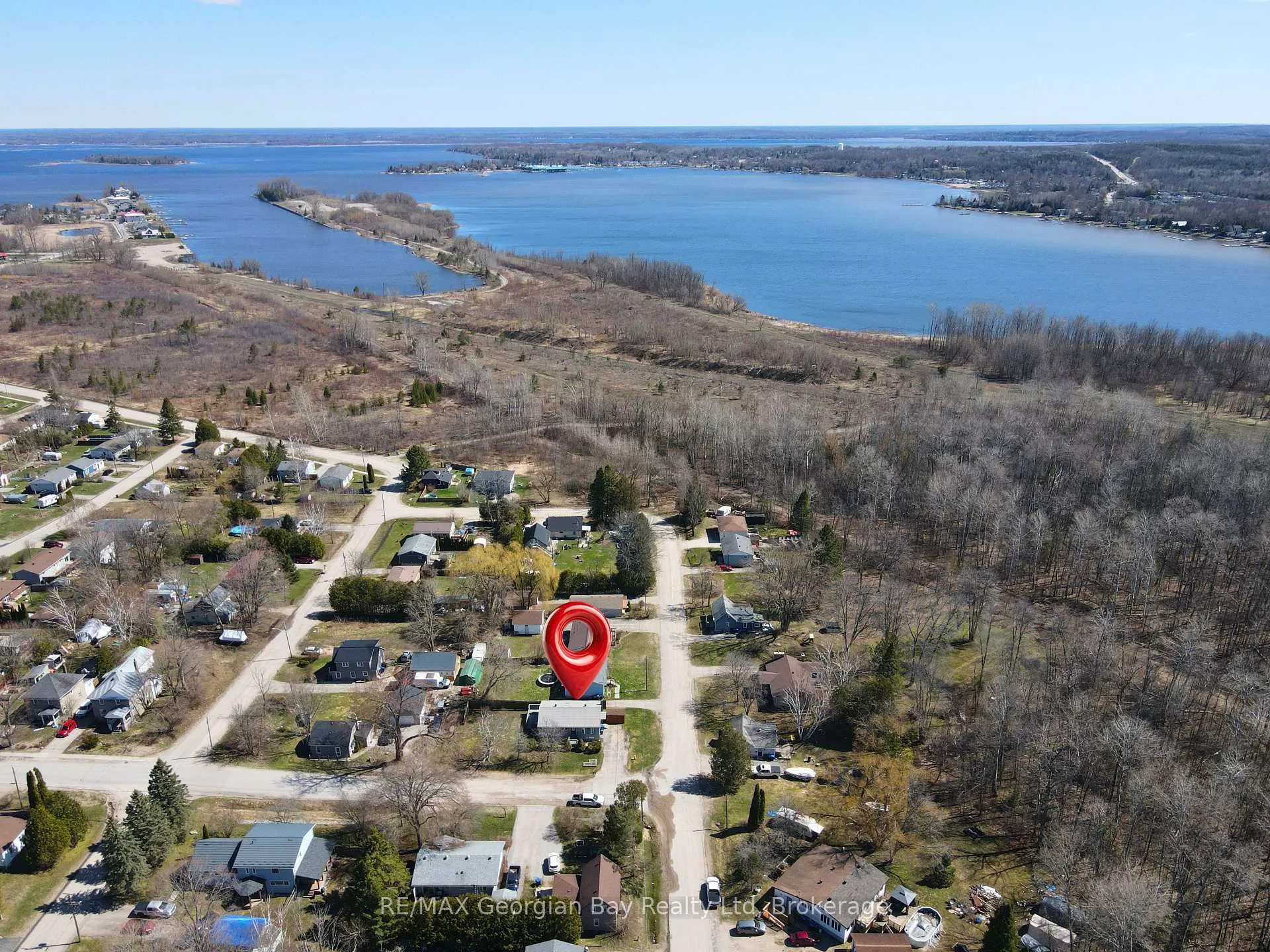 Photo 33 of 919 Eighth Avenue, Tay, Port McNicoll — HOMEH