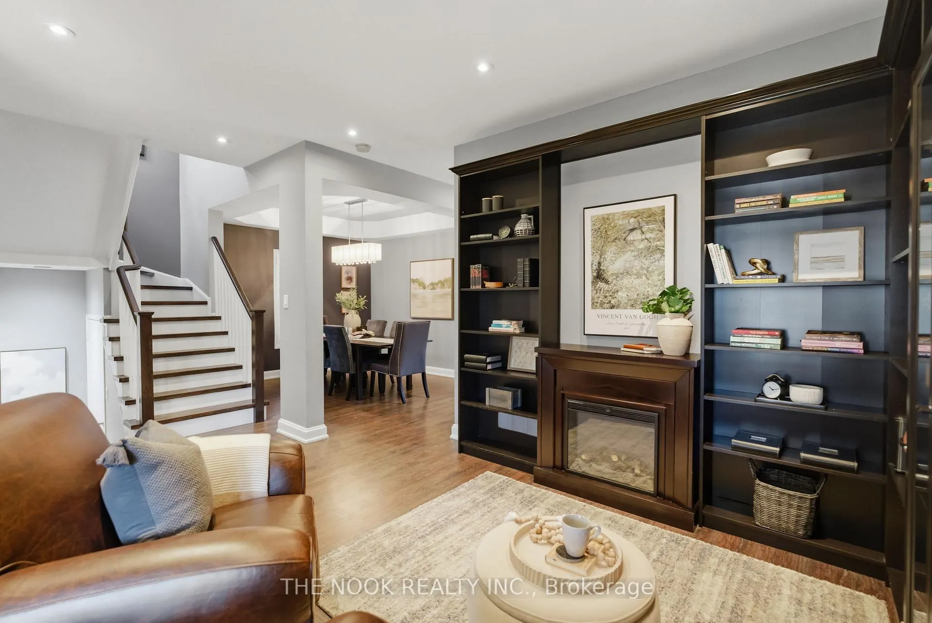 Photo 4 of 117 Point Hope Place, Whitby, Port Whitby — HOMEH
