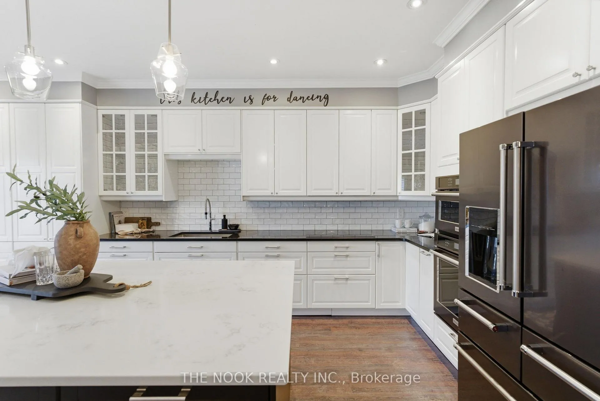 Photo 10 of 117 Point Hope Place, Whitby, Port Whitby — HOMEH