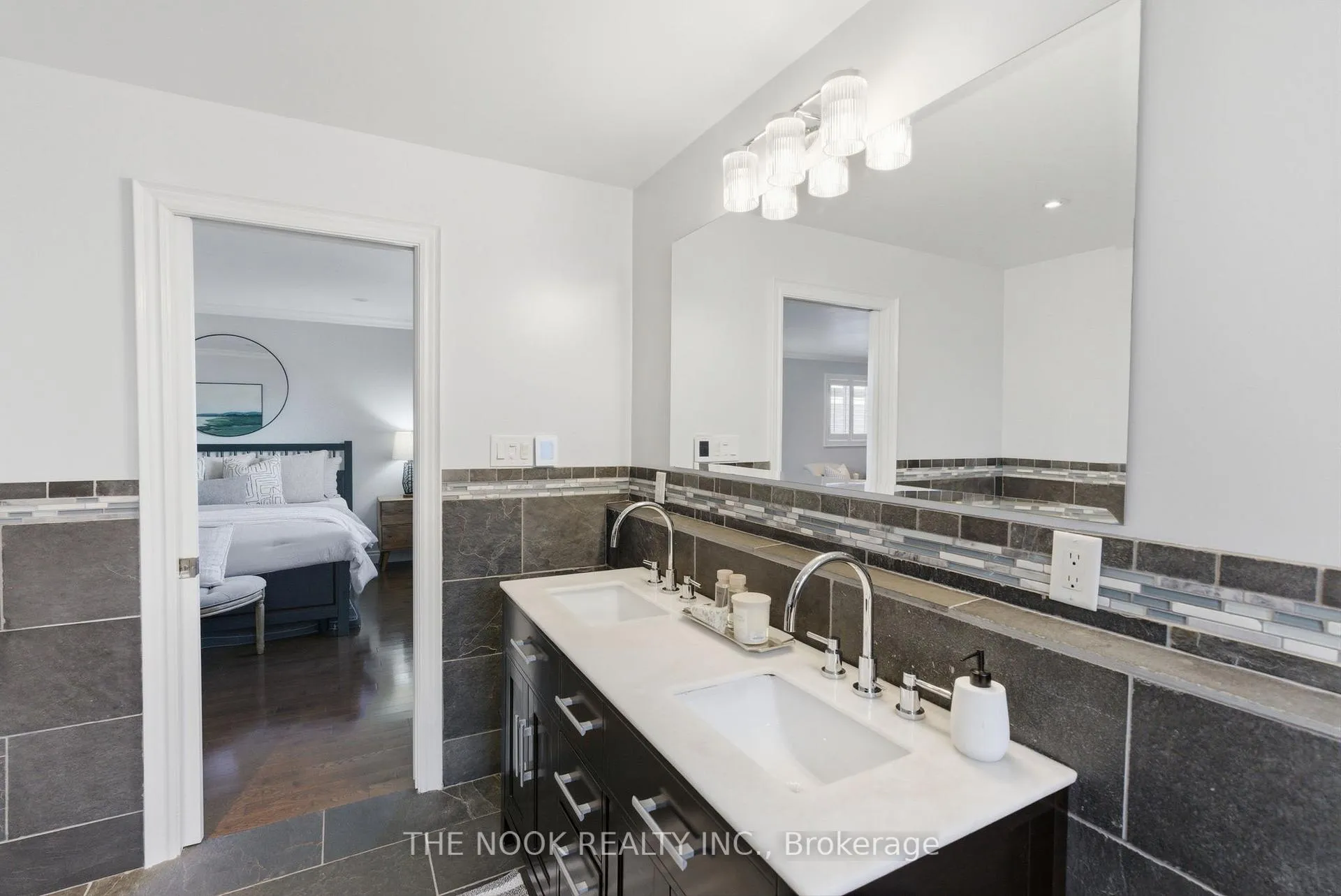 Photo 27 of 117 Point Hope Place, Whitby, Port Whitby — HOMEH