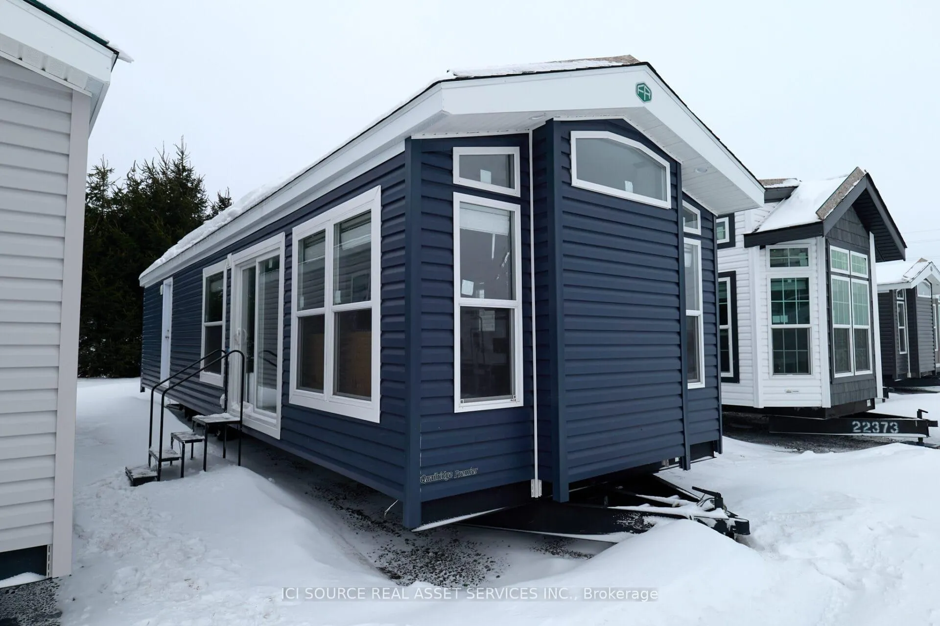 Front of Unit REDWD, 1082 Shamrock Marina Road