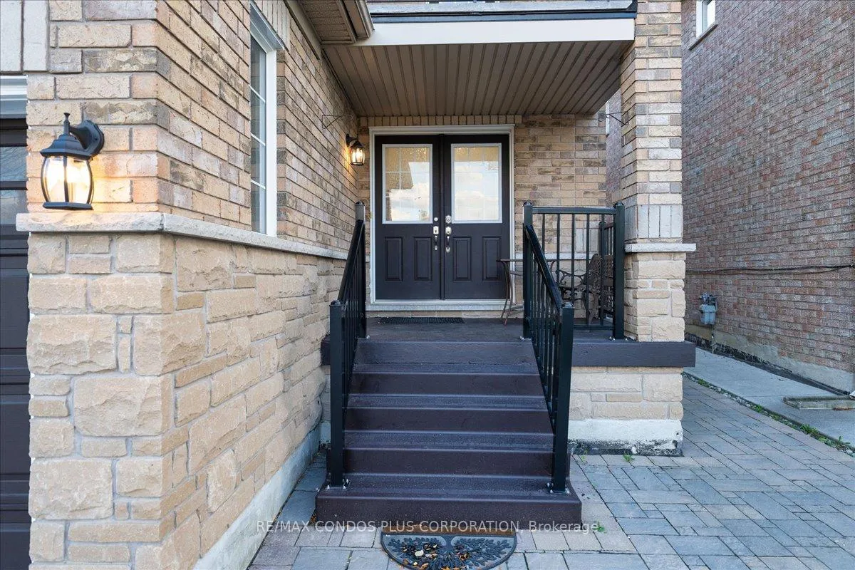 Photo 5 of 289 Deepsprings Crescent, Vaughan, Vellore Village — HOMEH