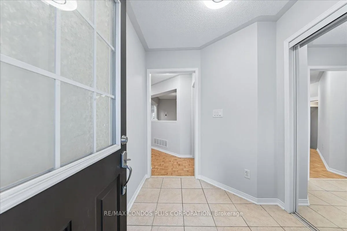 Photo 7 of 289 Deepsprings Crescent, Vaughan, Vellore Village — HOMEH