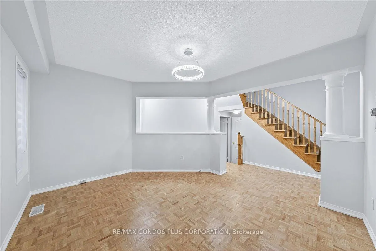 Photo 11 of 289 Deepsprings Crescent, Vaughan, Vellore Village — HOMEH