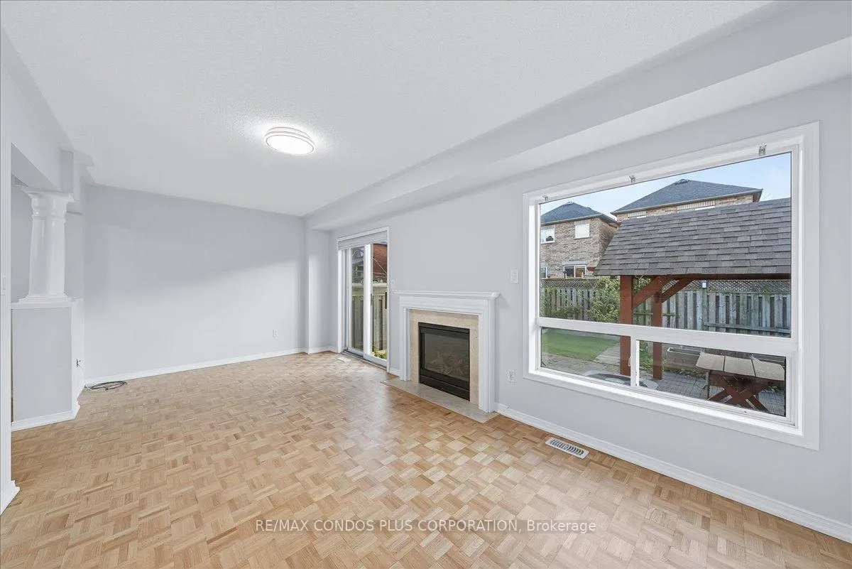 Photo 16 of 289 Deepsprings Crescent, Vaughan, Vellore Village — HOMEH