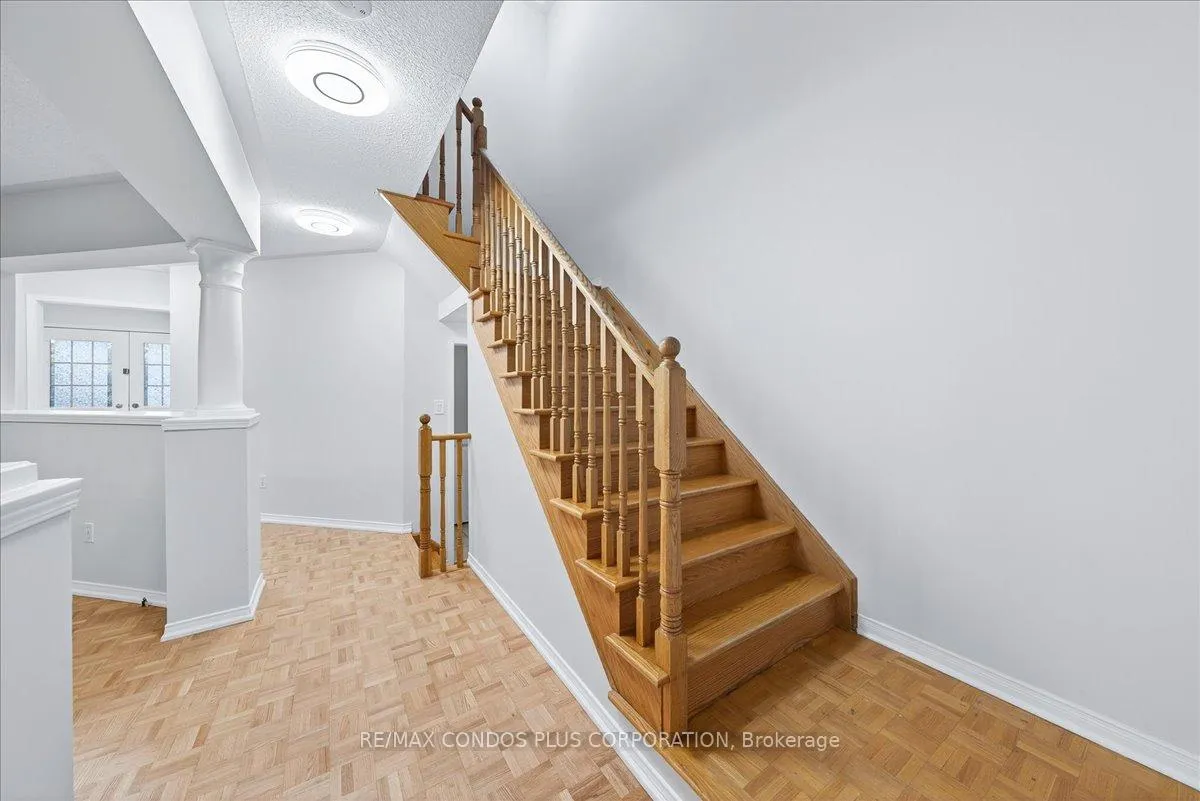 Photo 17 of 289 Deepsprings Crescent, Vaughan, Vellore Village — HOMEH