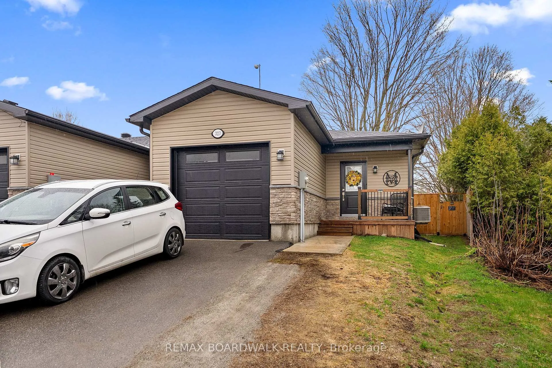 Front of Unit D, 32 David Street