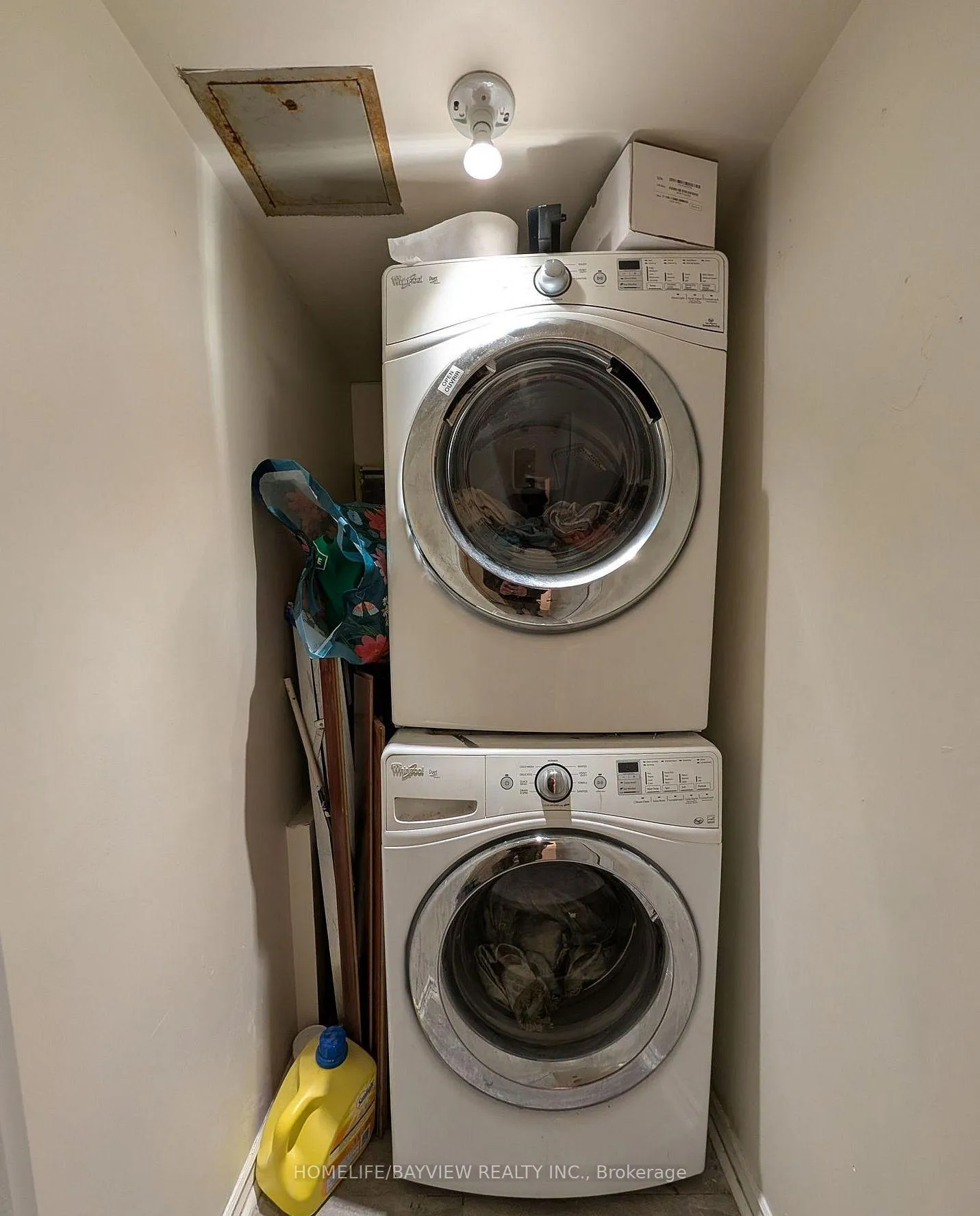 Photo 5 of Unit 222, 633 bay Street, Toronto, Bay Street Corridor — HOMEH
