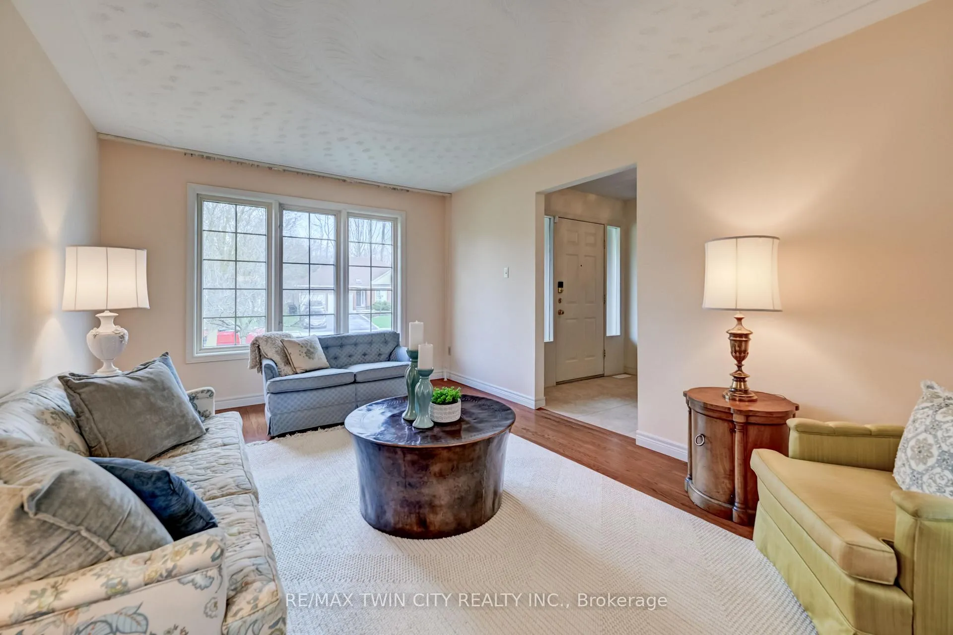 Photo 8 of 285 Magnolia Place, Waterloo — HOMEH