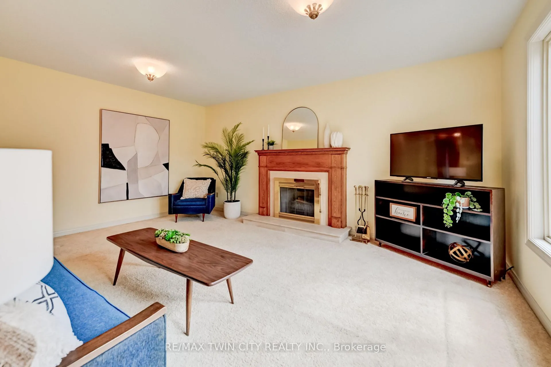 Photo 16 of 285 Magnolia Place, Waterloo — HOMEH