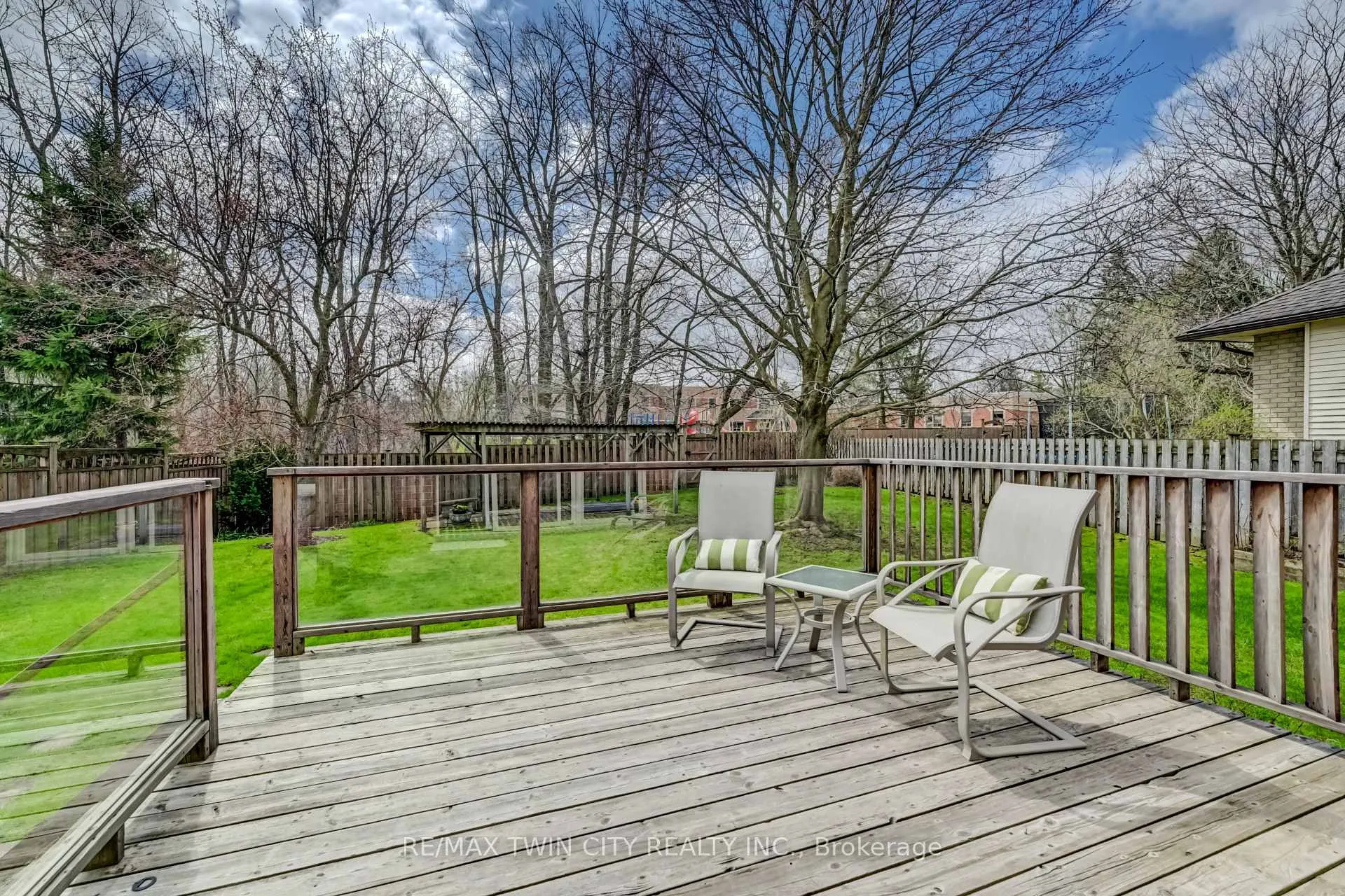 Photo 37 of 285 Magnolia Place, Waterloo — HOMEH