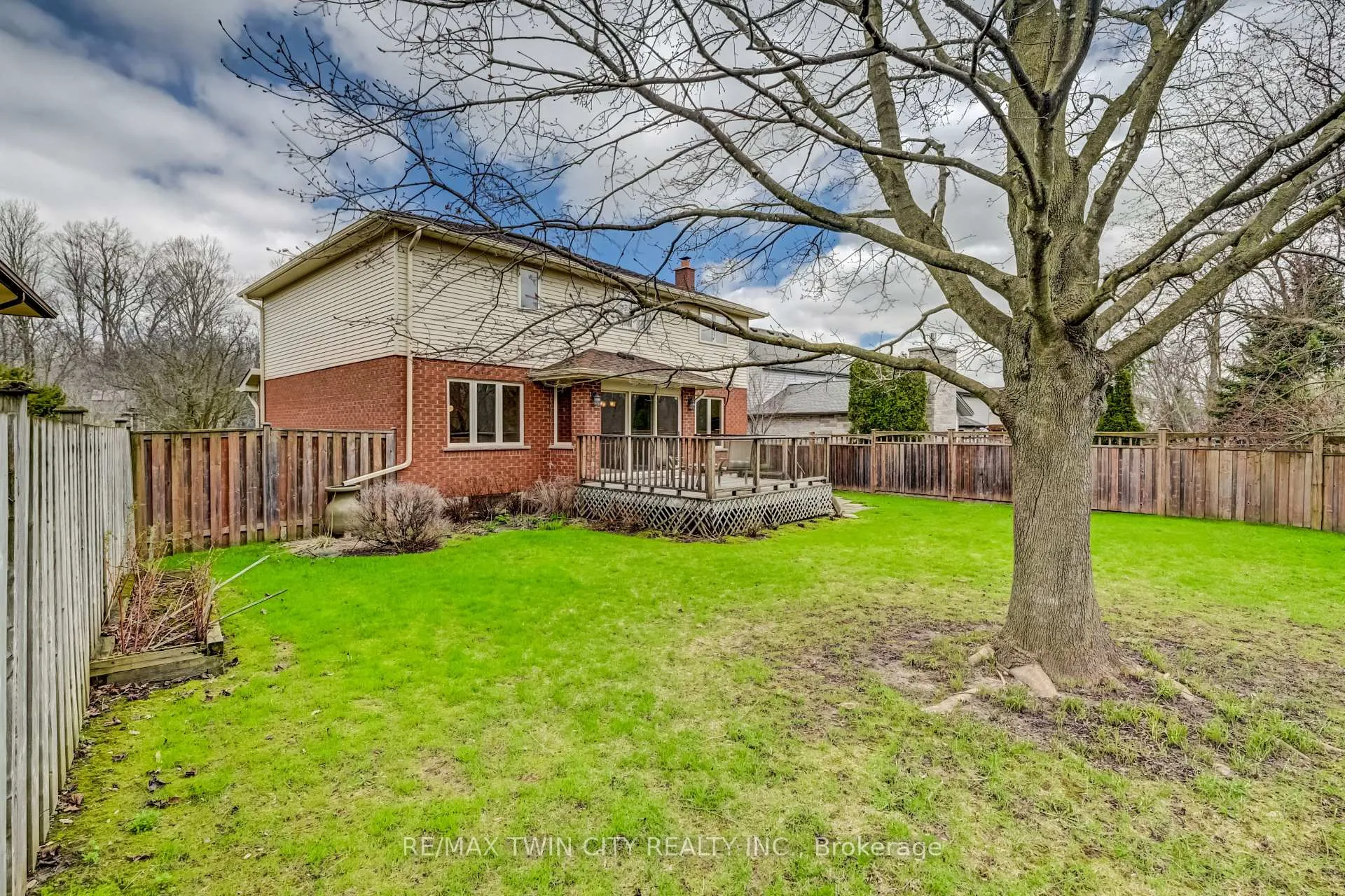 Photo 43 of 285 Magnolia Place, Waterloo — HOMEH