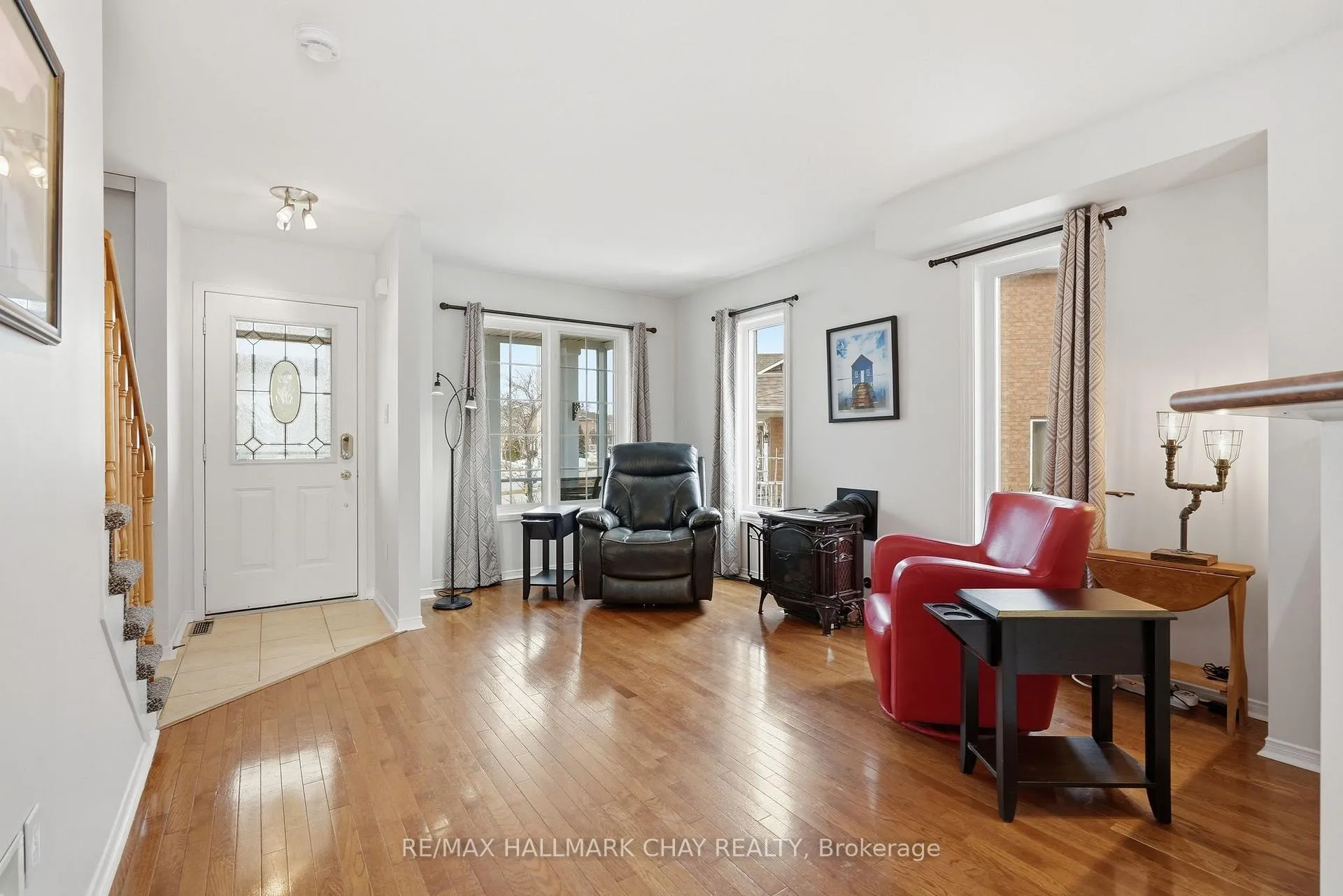 Photo 9 of 127 Trevino Circle, Barrie, East Bayfield — HOMEH