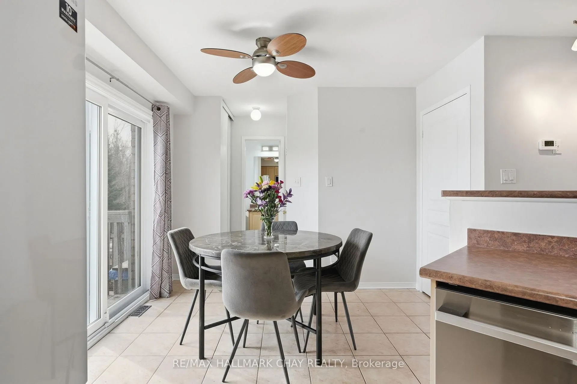 Photo 14 of 127 Trevino Circle, Barrie, East Bayfield — HOMEH