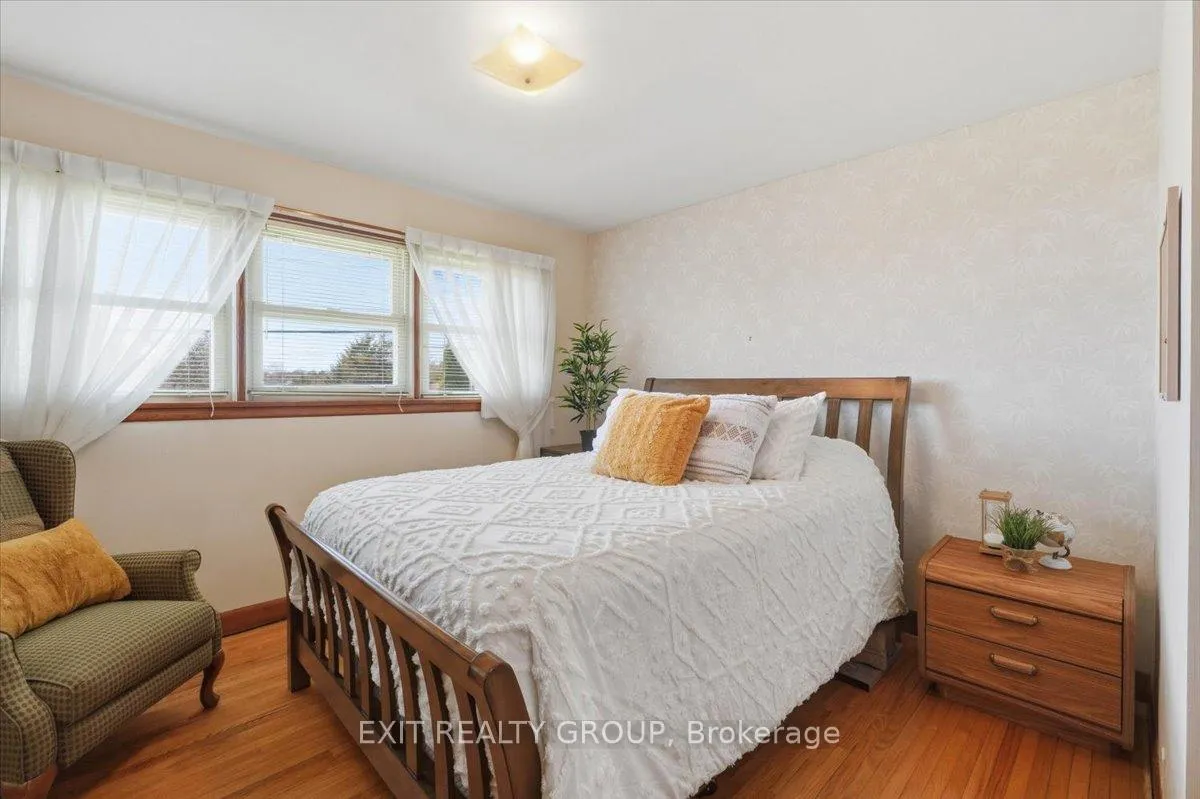 Photo 17 of 188 Riverside Parkway, Quinte West, Sidney Ward — HOMEH