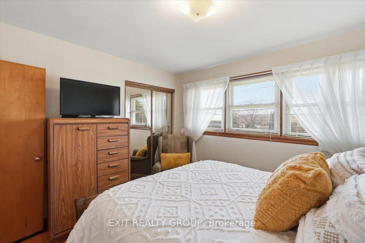 Photo 18 of 188 Riverside Parkway, Quinte West, Sidney Ward — HOMEH