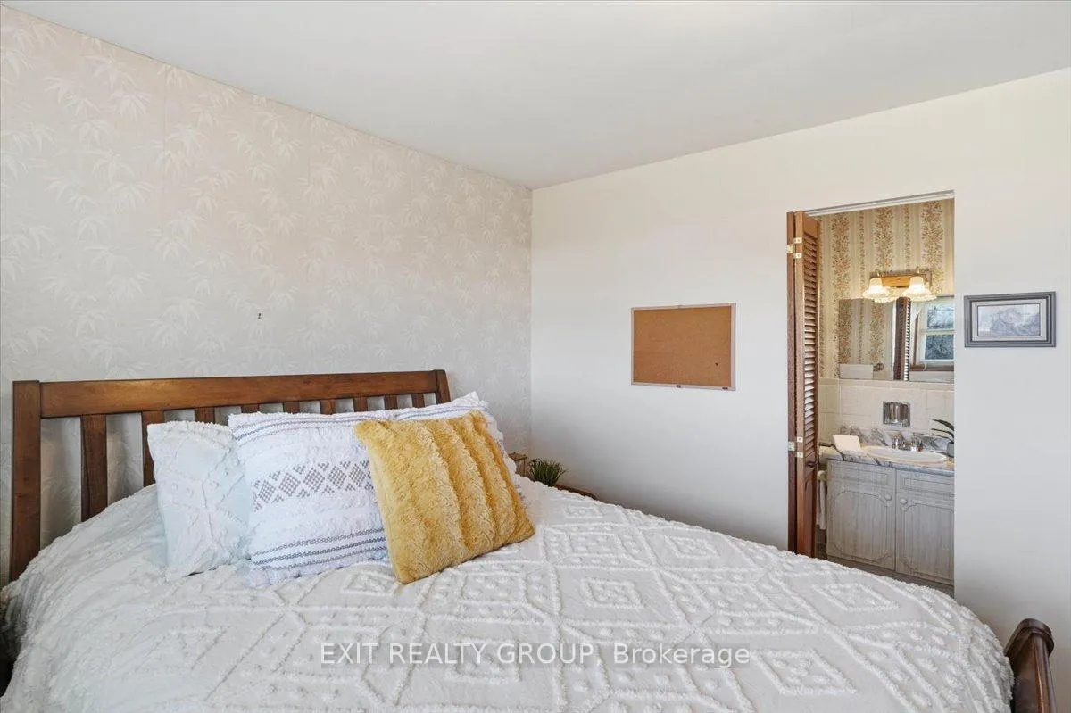 Photo 19 of 188 Riverside Parkway, Quinte West, Sidney Ward — HOMEH
