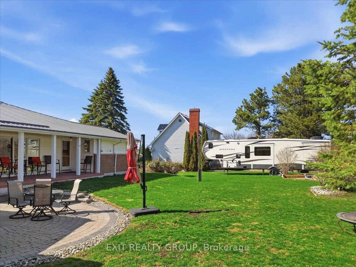 Photo 37 of 188 Riverside Parkway, Quinte West, Sidney Ward — HOMEH