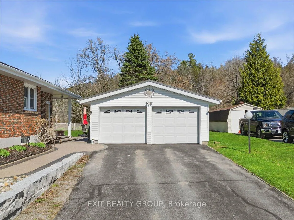 Photo 39 of 188 Riverside Parkway, Quinte West, Sidney Ward — HOMEH