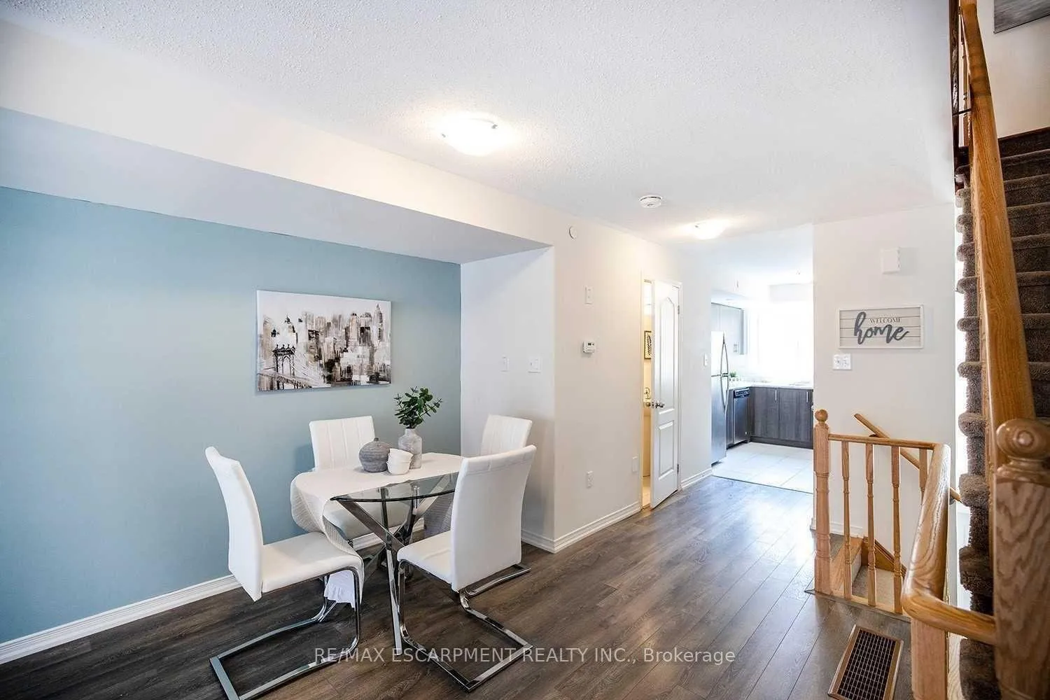Photo 3 of 2213 Chevron Prince Path S, Oshawa, Windfields — HOMEH