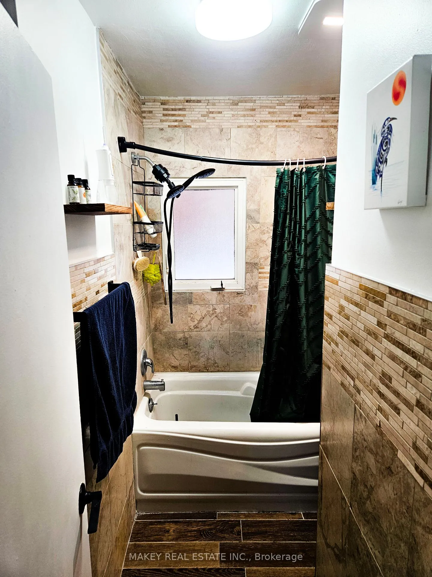 Photo 11 of 34 Christopher Drive, Cambridge — HOMEH