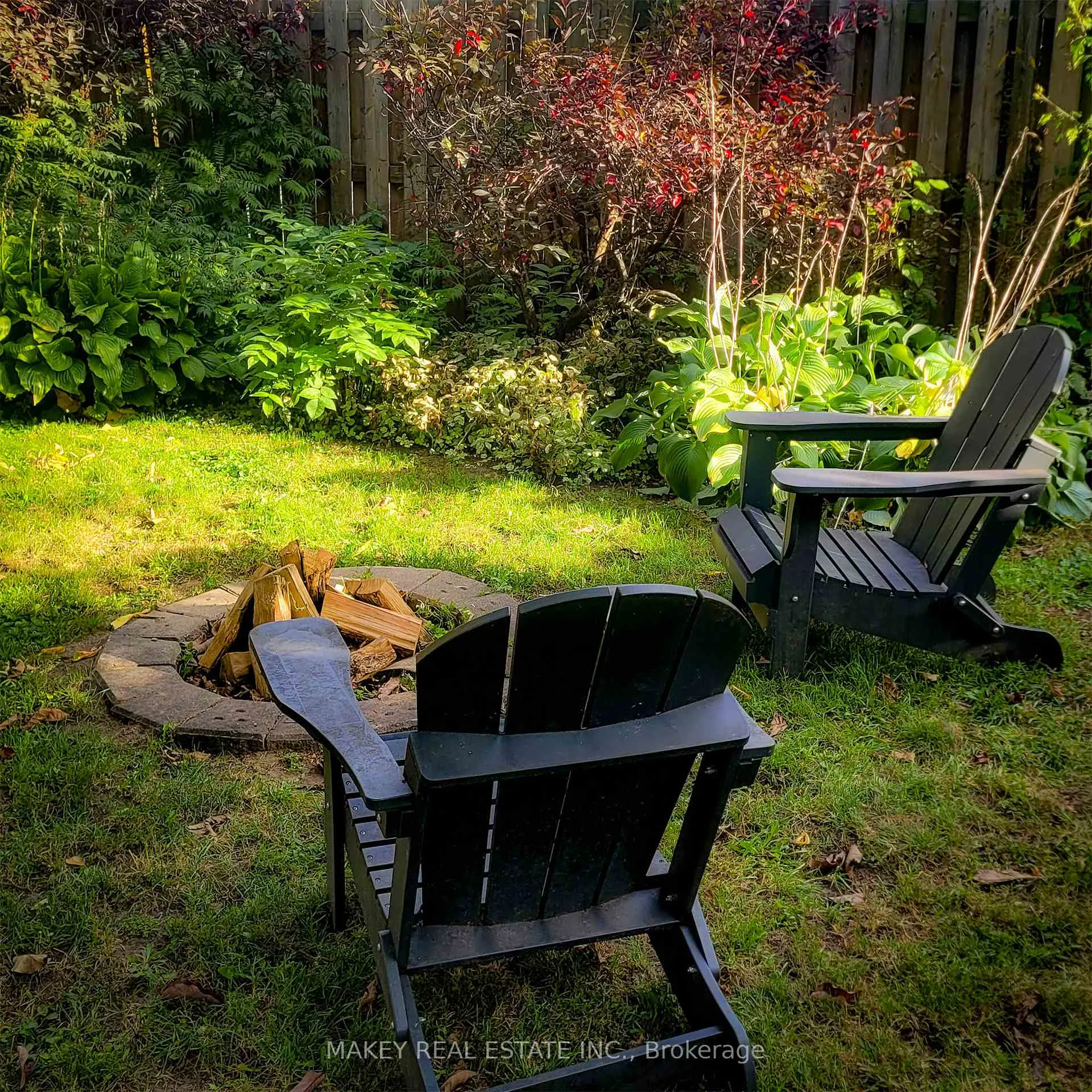 Photo 24 of 34 Christopher Drive, Cambridge — HOMEH