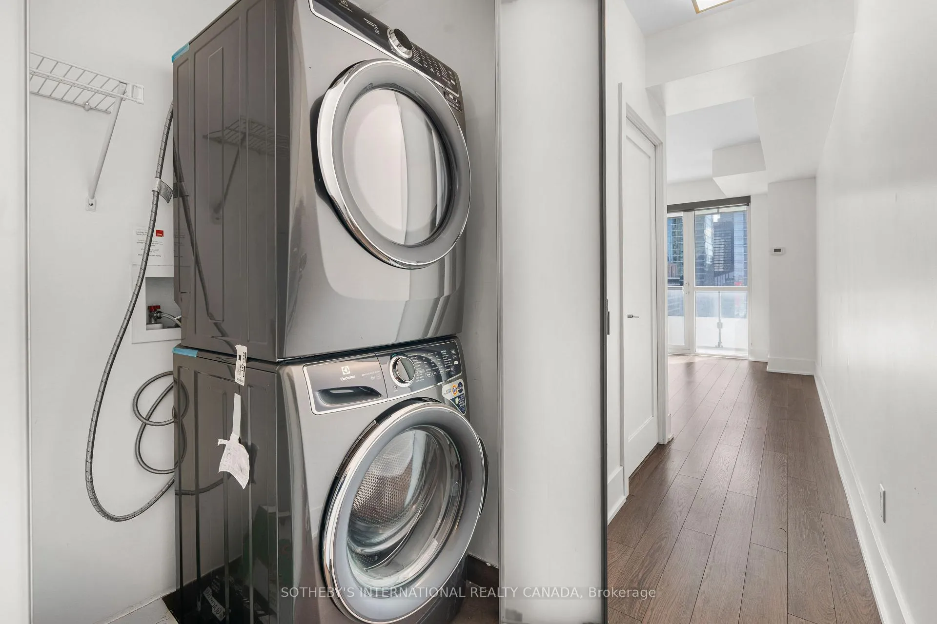 Photo 4 of Unit 2409, 300 Front Street W, Toronto, Waterfront Communities — HOMEH