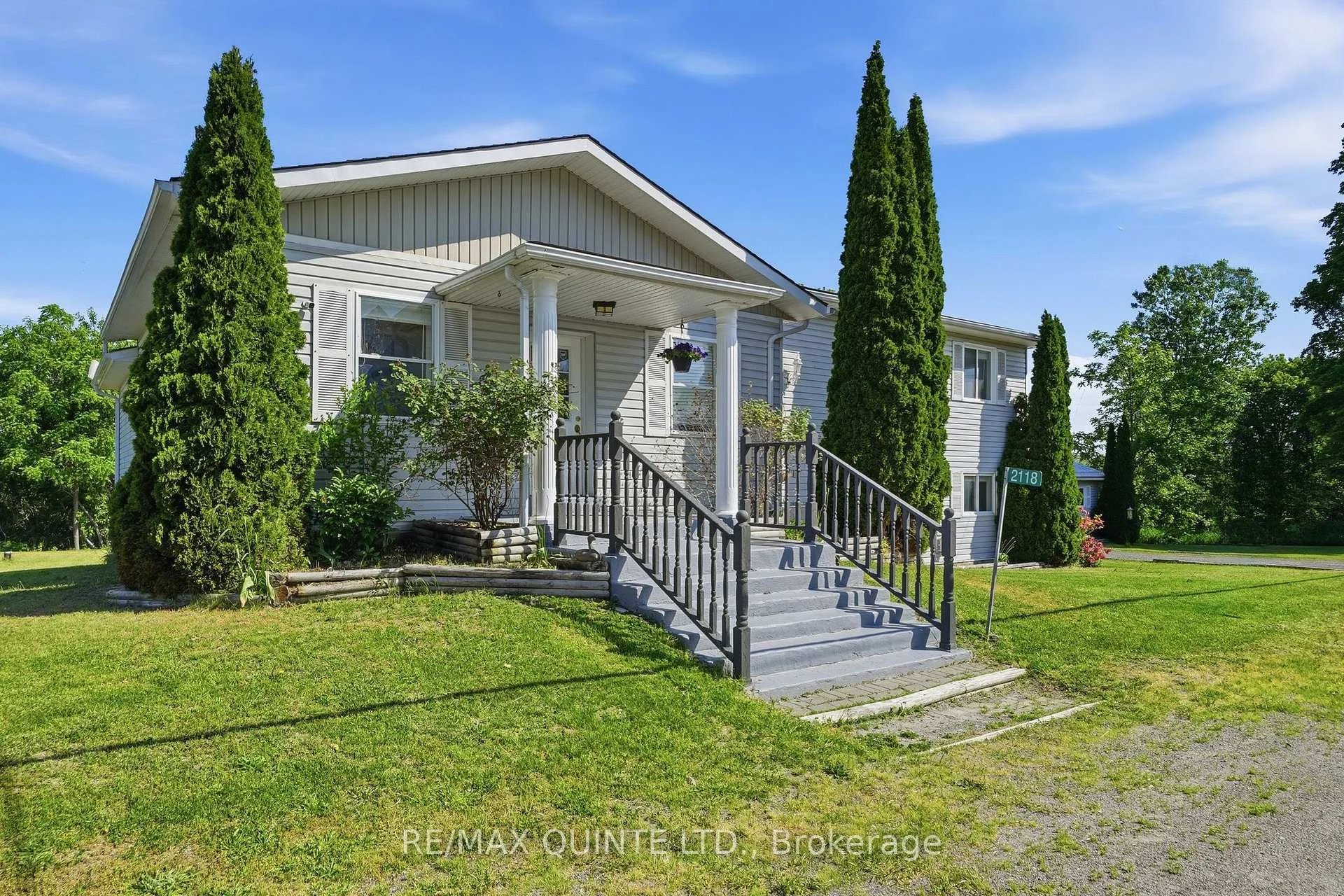 Front of 2118 County Road 3