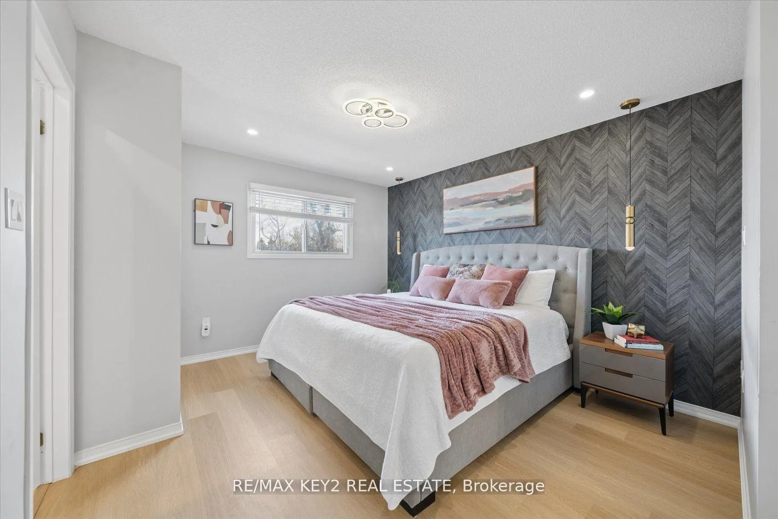 Photo 26 of 1652 Autumn Crescent, Pickering, Amberlea — HOMEH