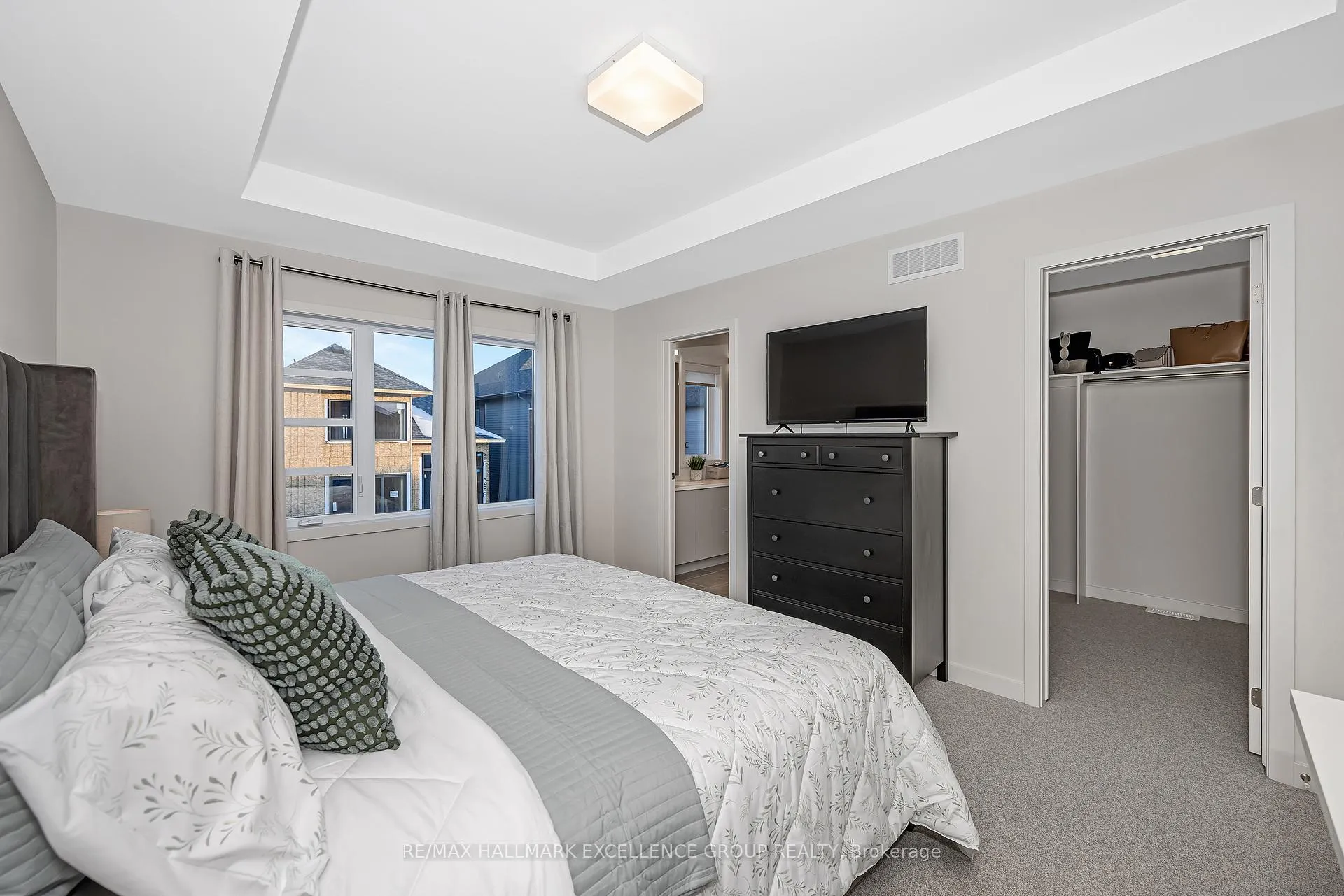 Photo 19 of 677 Honeydew Street, Ottawa, Riverside South/Gloucester Glen — HOMEH
