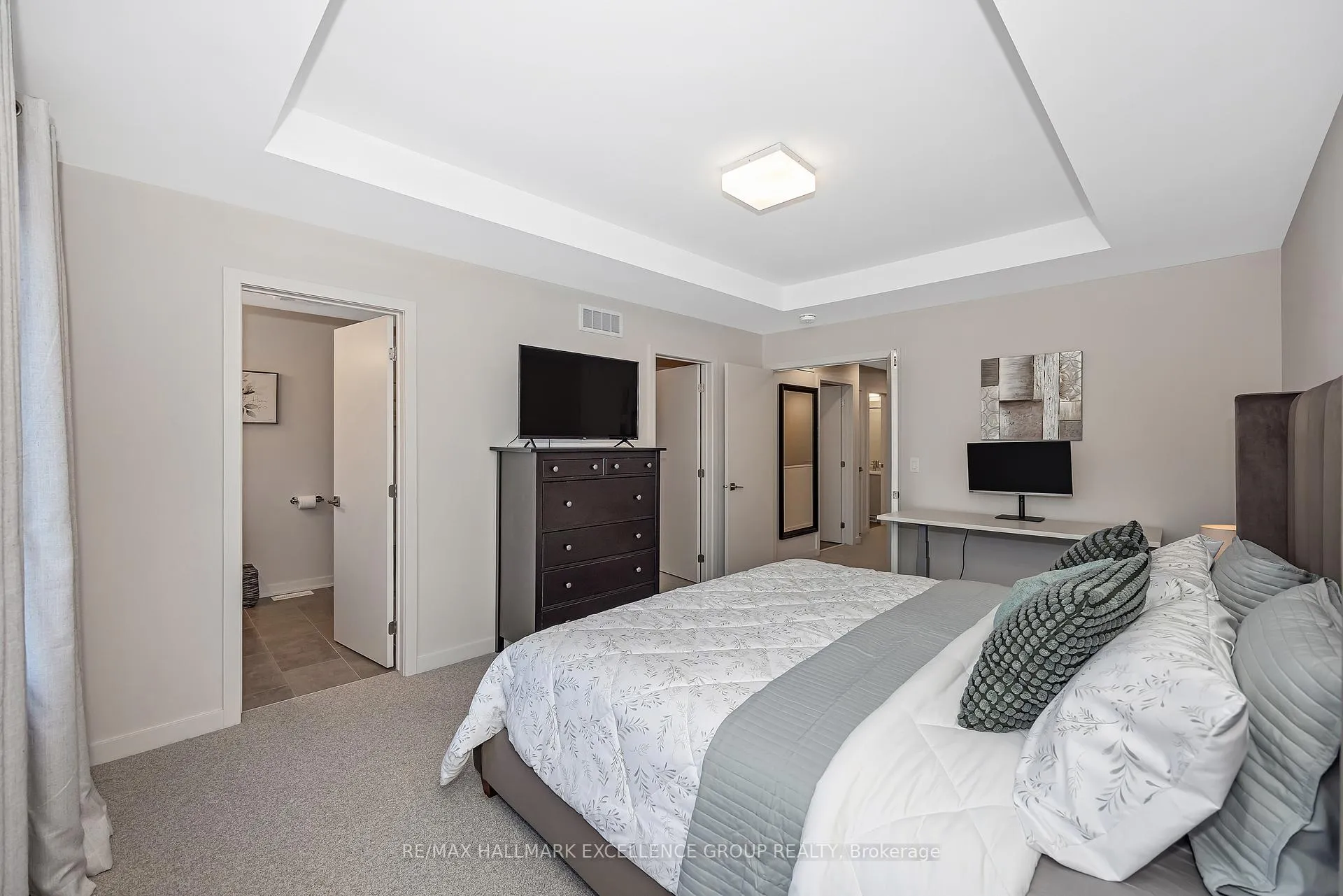 Photo 20 of 677 Honeydew Street, Ottawa, Riverside South/Gloucester Glen — HOMEH