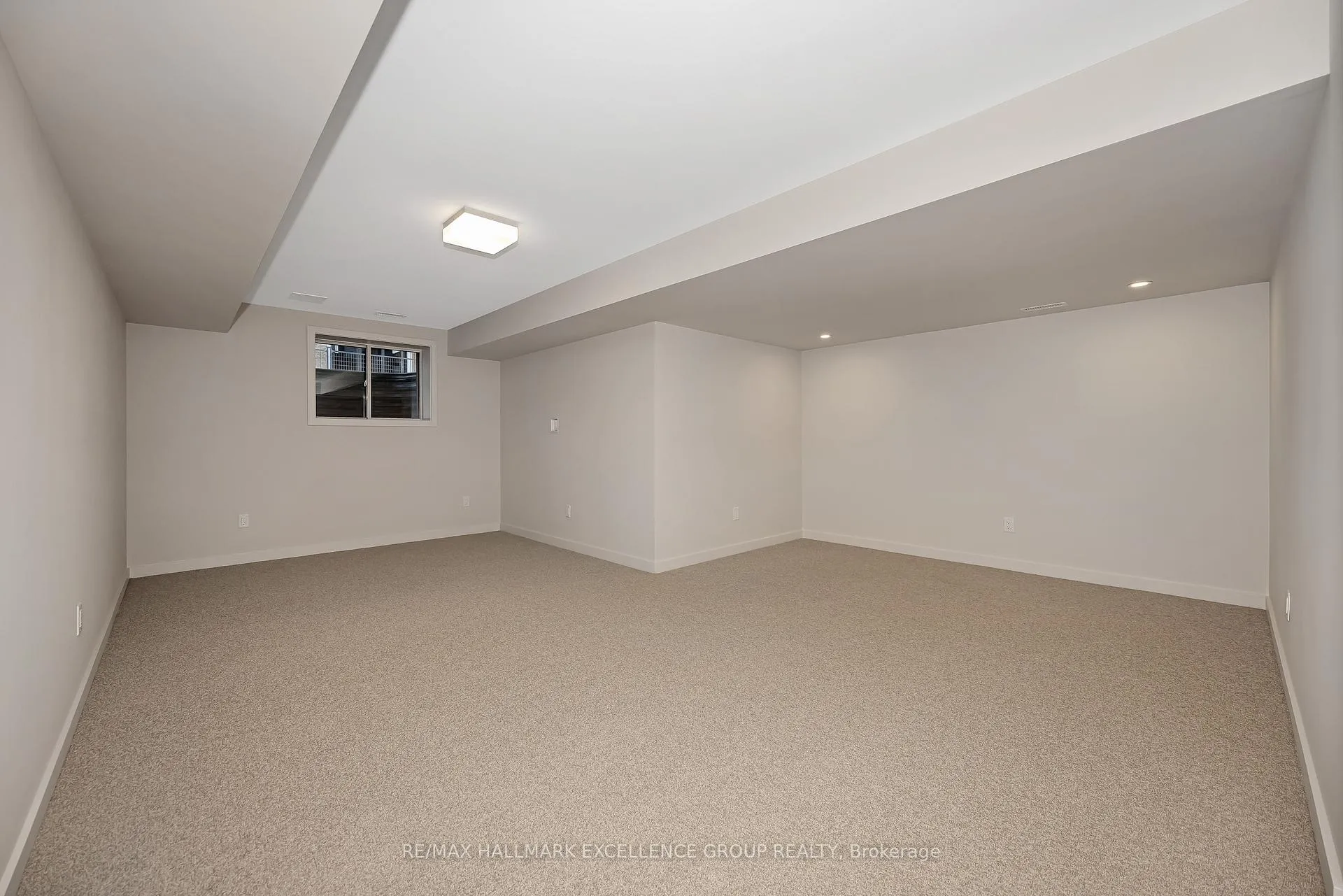 Photo 34 of 677 Honeydew Street, Ottawa, Riverside South/Gloucester Glen — HOMEH